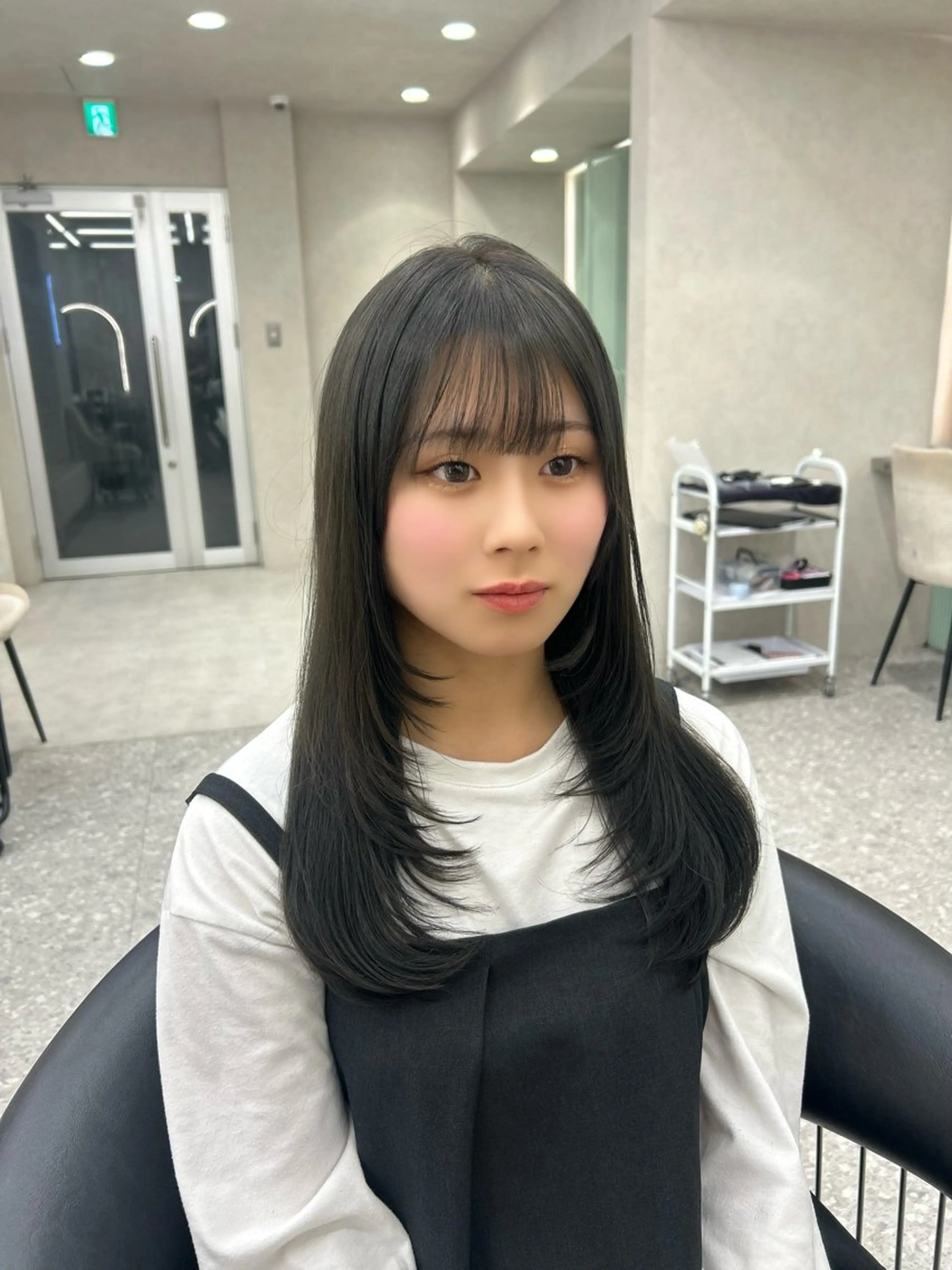 ロング ロングレイヤー 韓国風ヘア レイヤーカット ロング あ い か 🎀 レイヤーカットのヘアスタイル