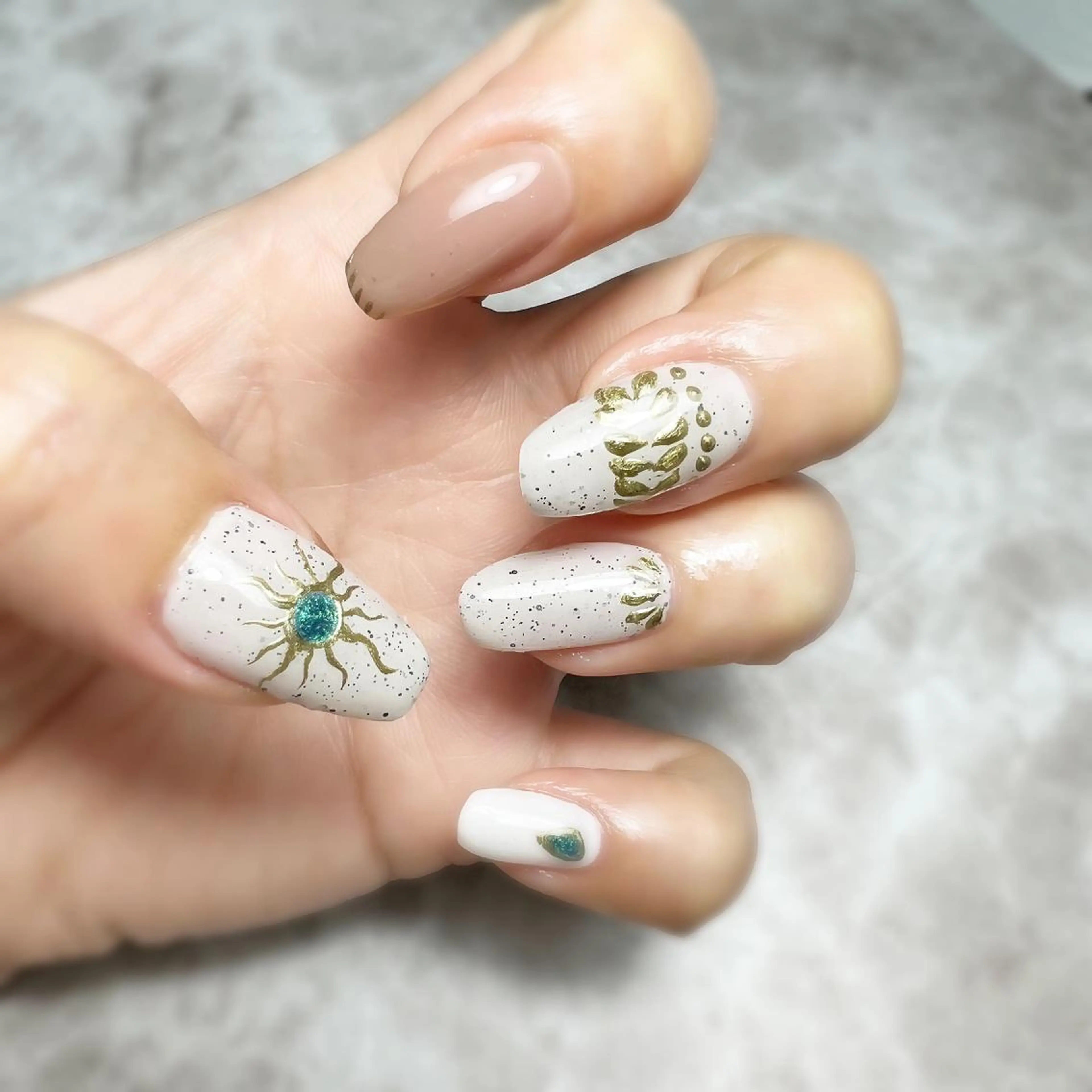 ネイル ハンドネイル フットネイル NAILsalon Laki(ラキ)のネイルデザイン