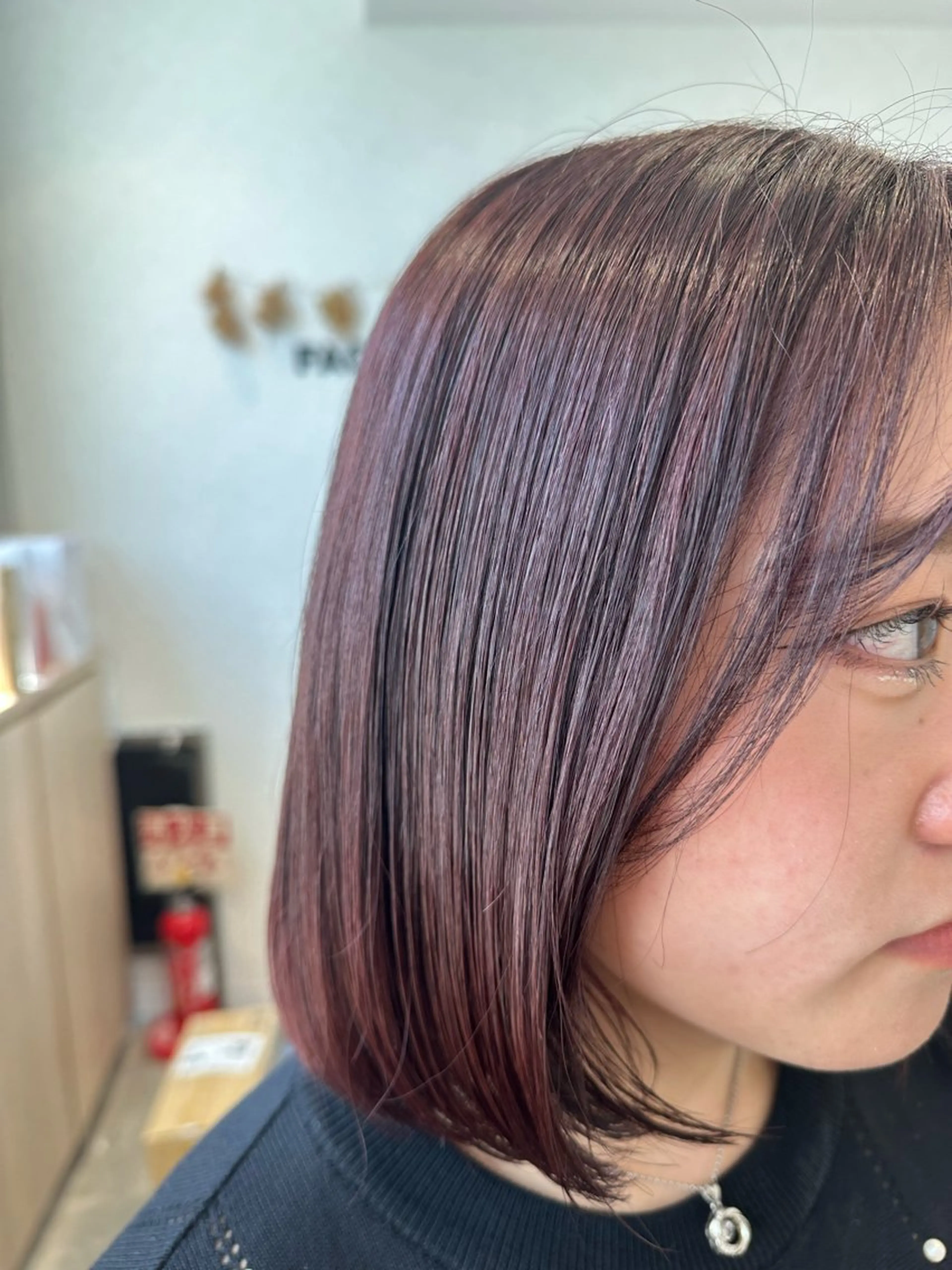 ミディアム カラー ピンクカラー レッドカラー シールエクステ/ ブリーチカラーのヘアスタイル