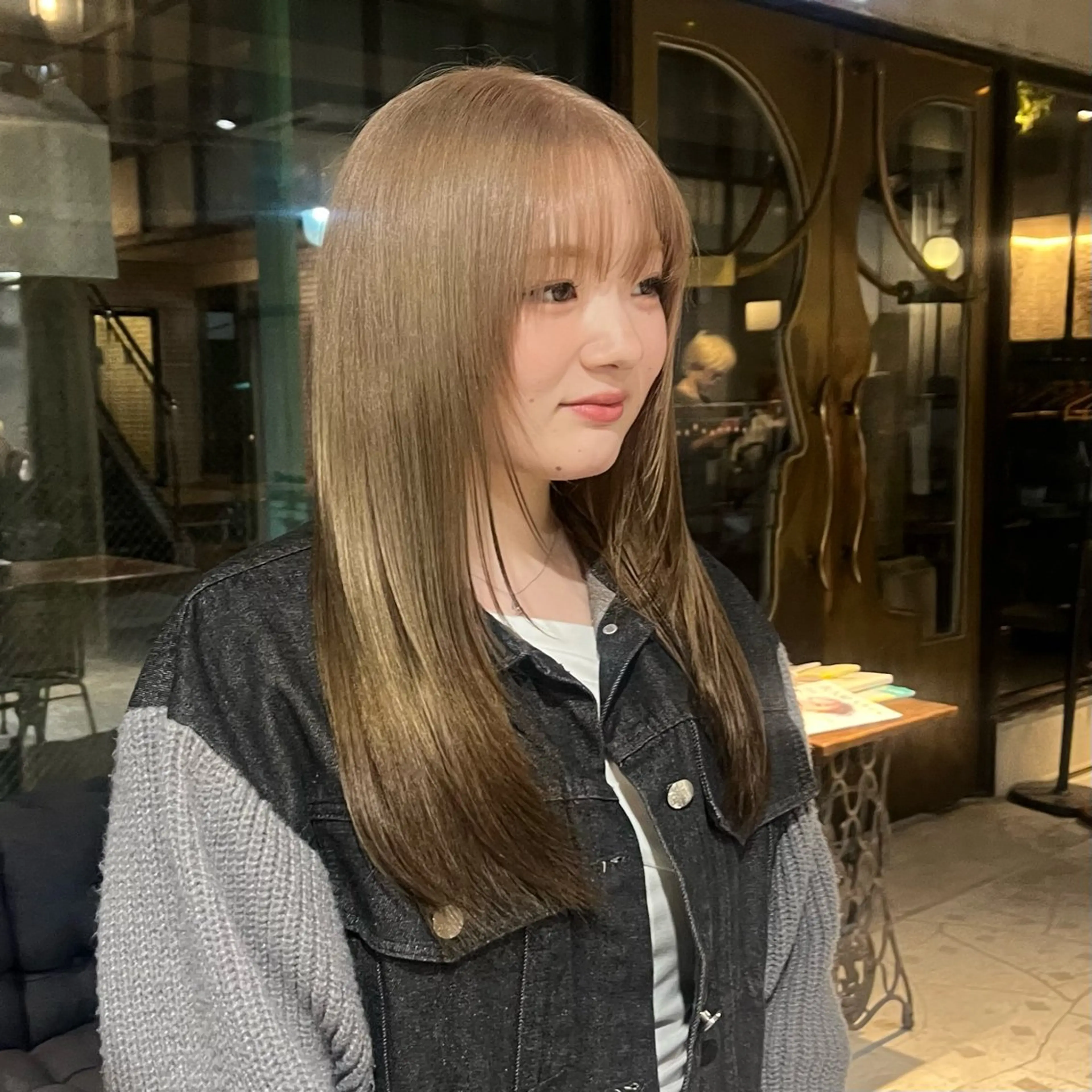 ロング カラー カット ヘアカラー 赤みゼロ/透明感 カラー🌿KANTAのヘアスタイル