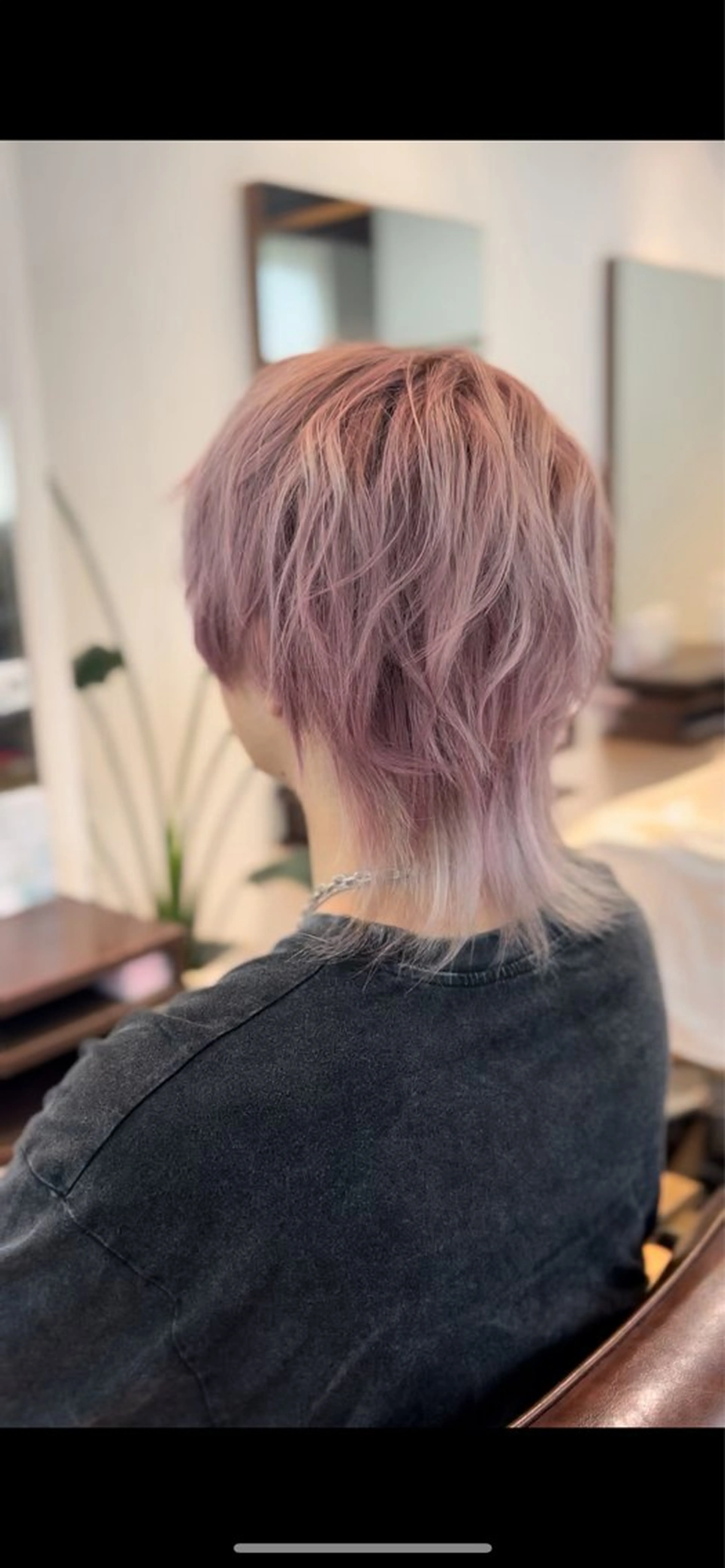 カラー メンズ イワサキ リカのヘアスタイル