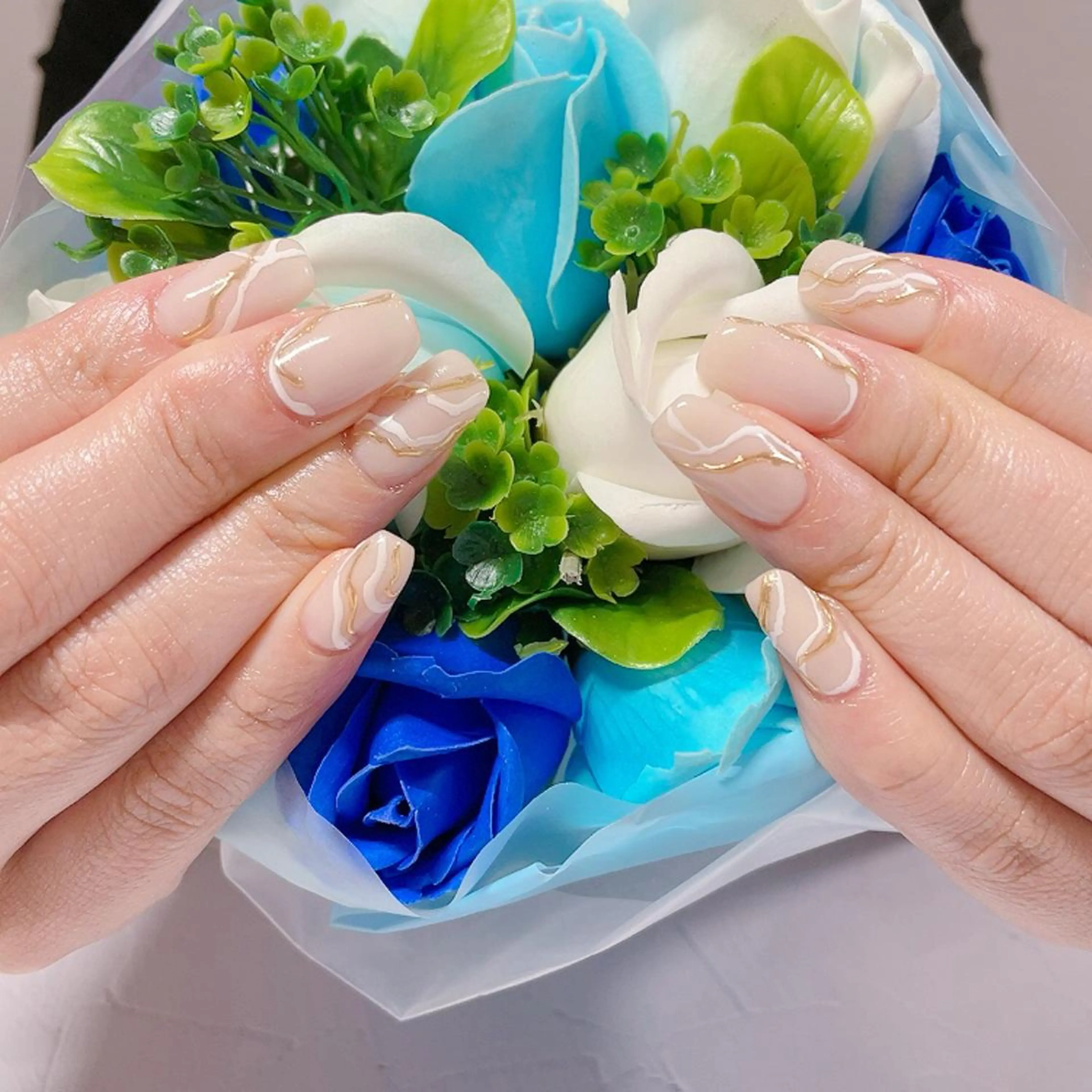 ネイル 持ち込み 奥園 良恵のネイルデザイン