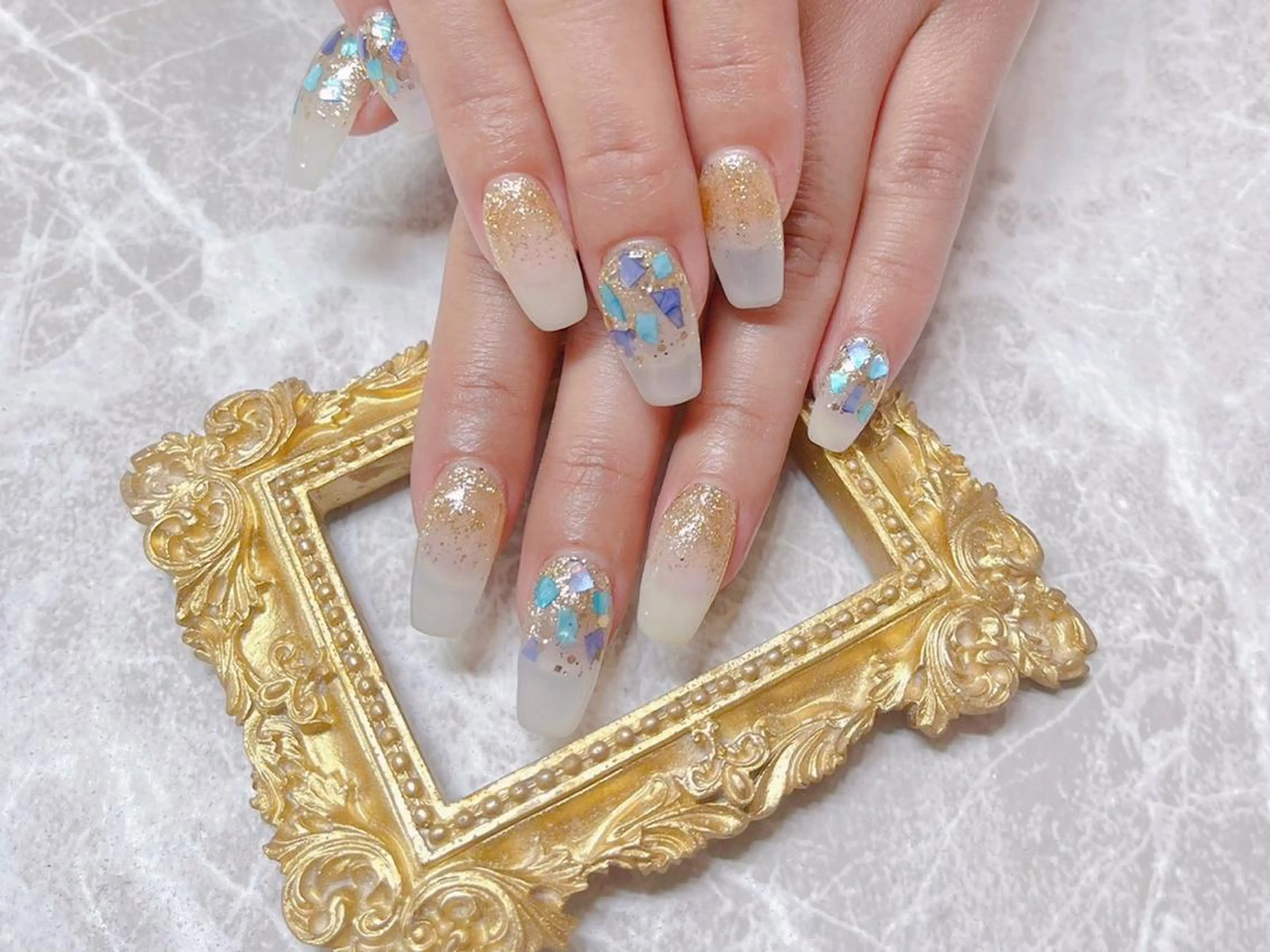 ネイル ハンドネイル マジック ミラーのネイルデザイン