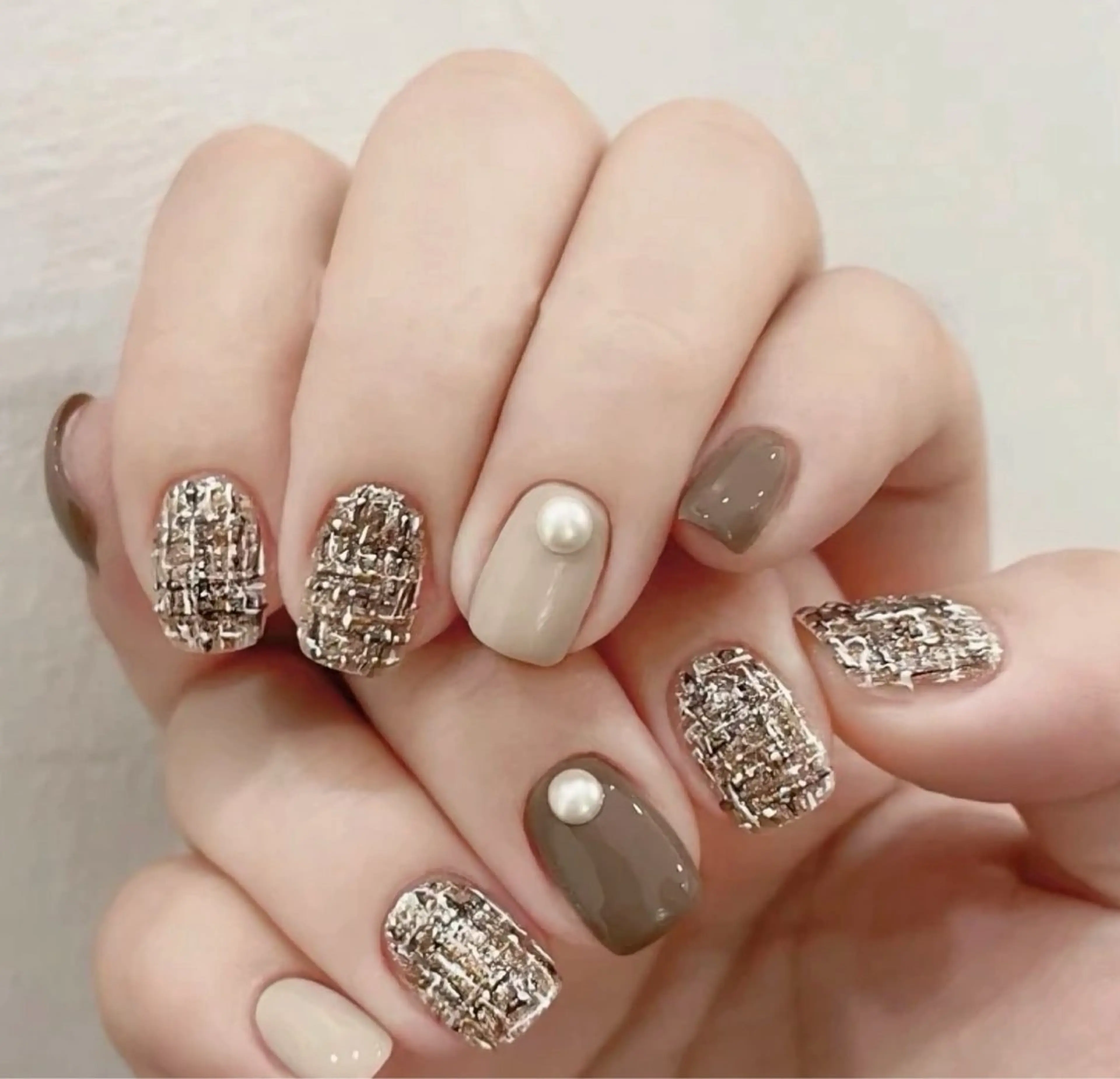 ネイル ハンドネイル MoonNail ユリ🌸のネイルデザイン