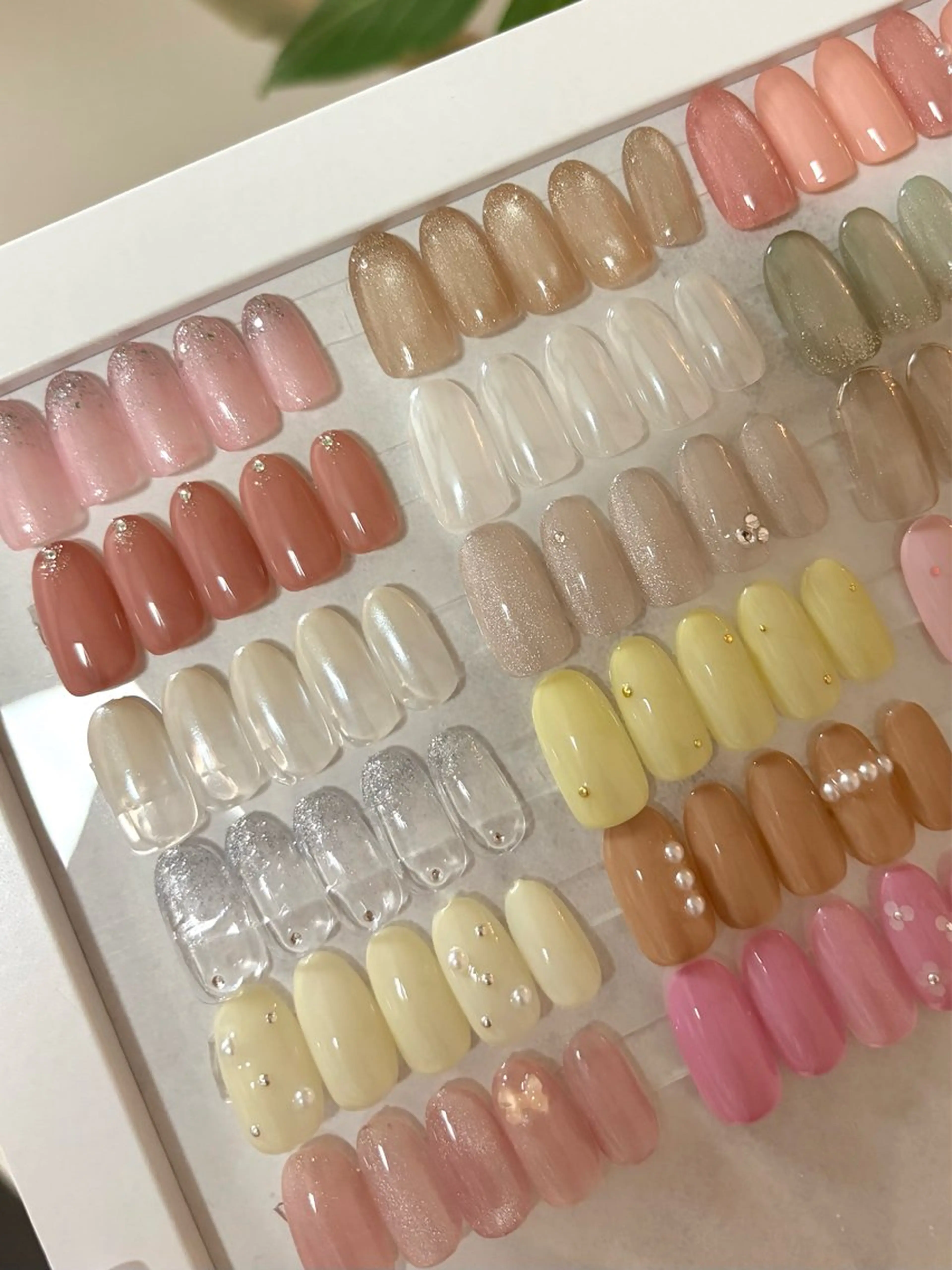 ＜オフ込み＞ハンド/シンプルアートの写真