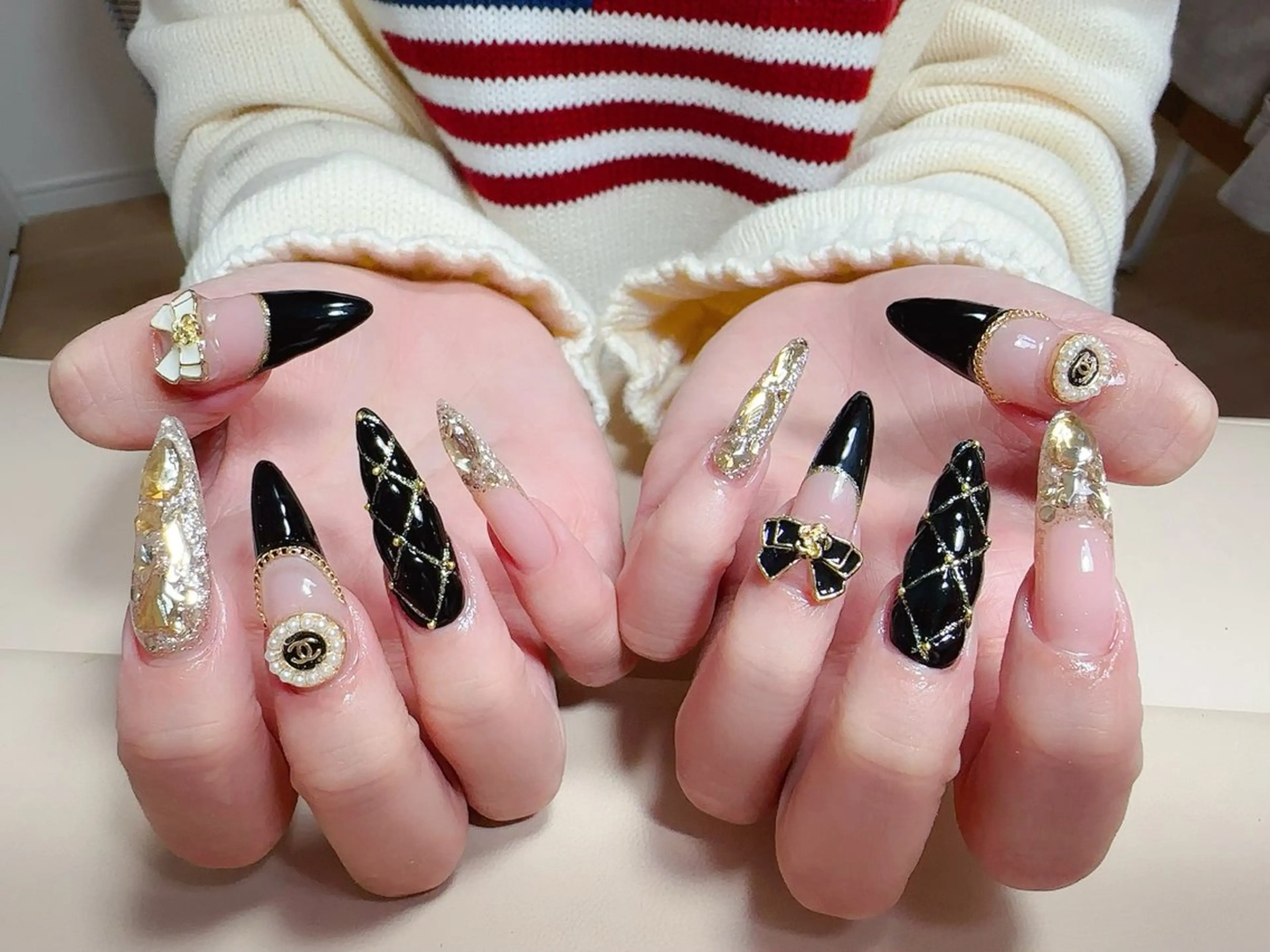 ネイル ハンドネイル NAIL CIRCLESのネイルデザイン