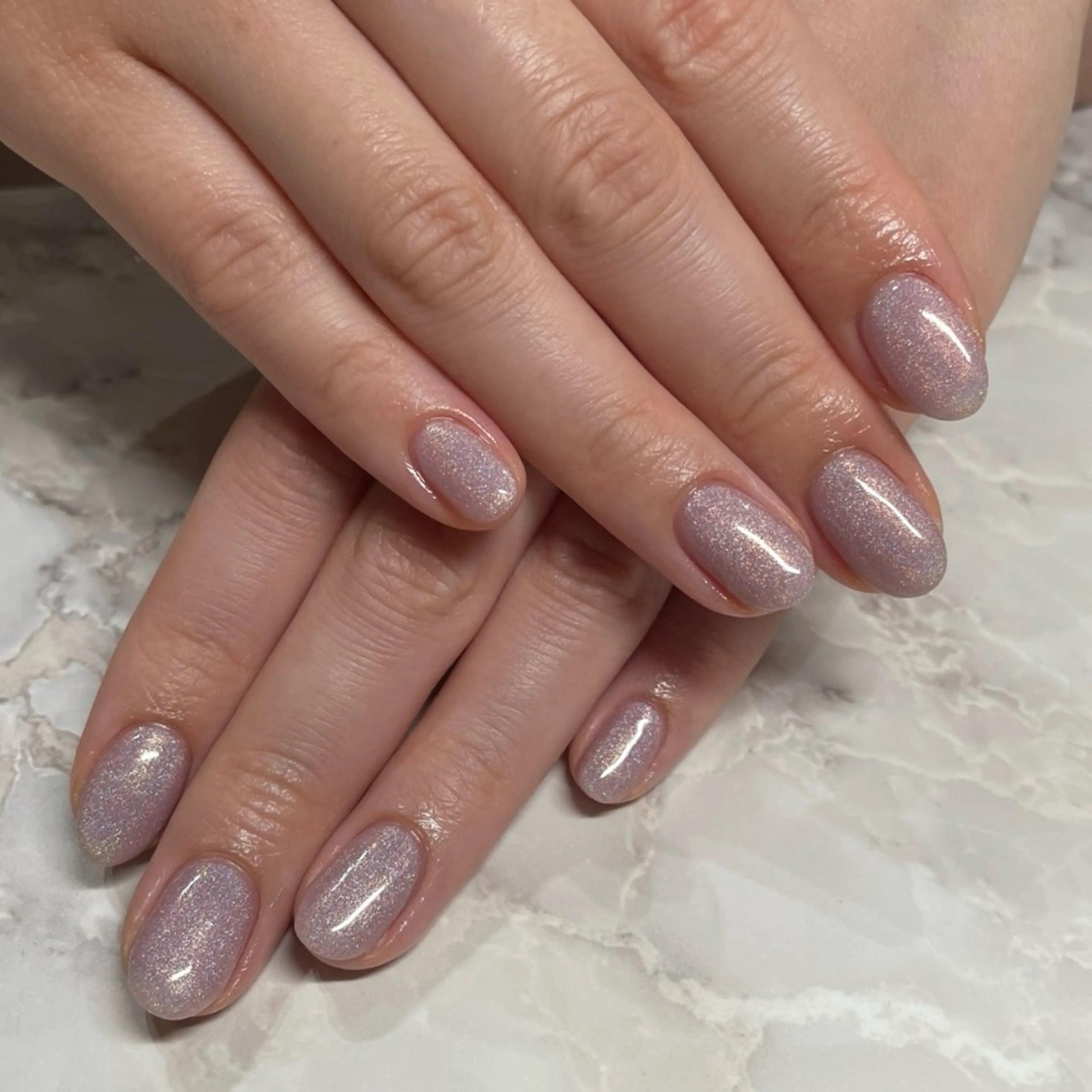 ネイル ラメ(グリッター) ワンカラーネイル ハンドネイル 🦋hana / nail / AOのネイルデザイン