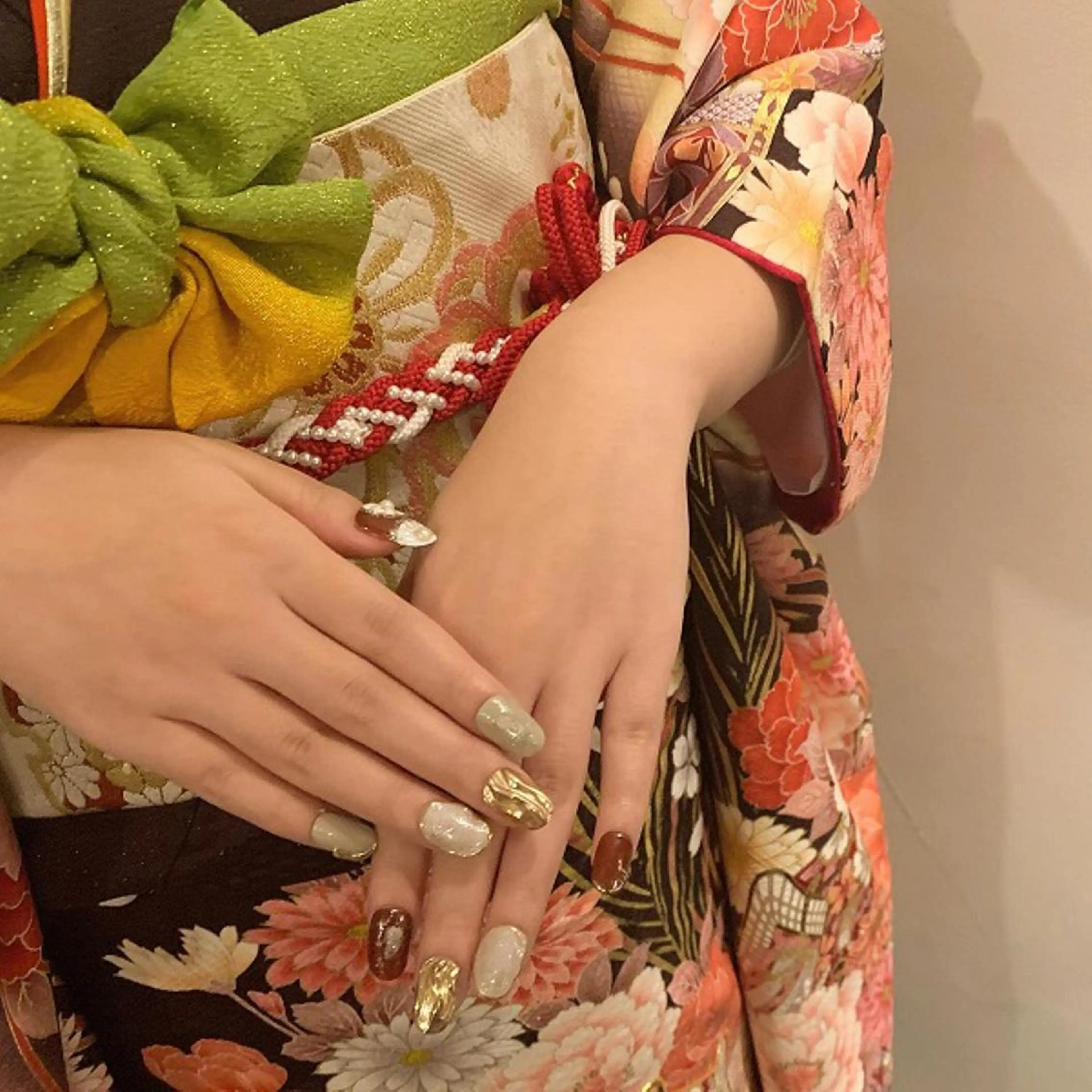 ネイル 成人式 R.N アールドットエヌのネイルデザイン