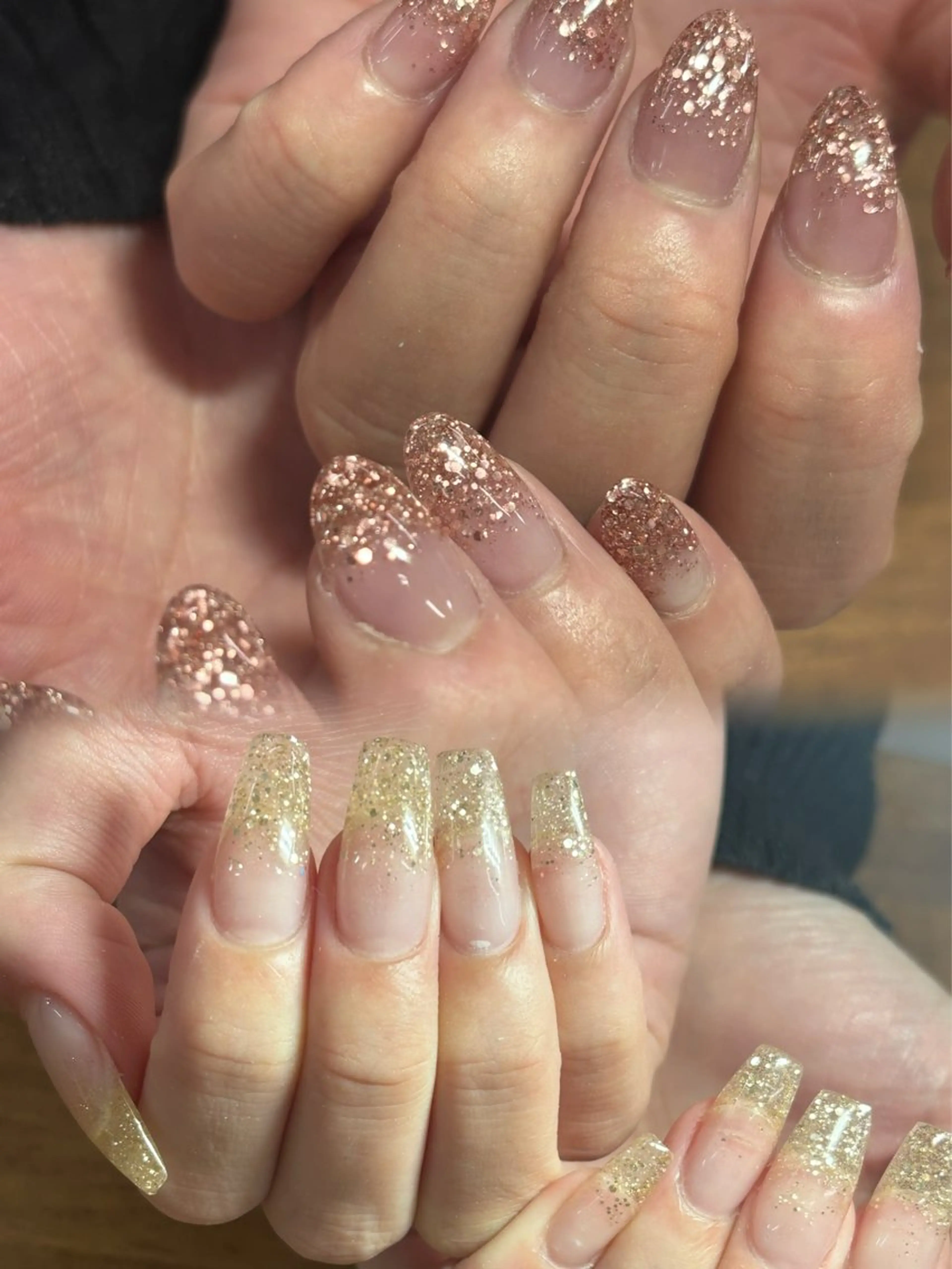 4/10 1名限定🫶🏻 【オフなし】スカルプ長さだし ラメグラデーションの写真