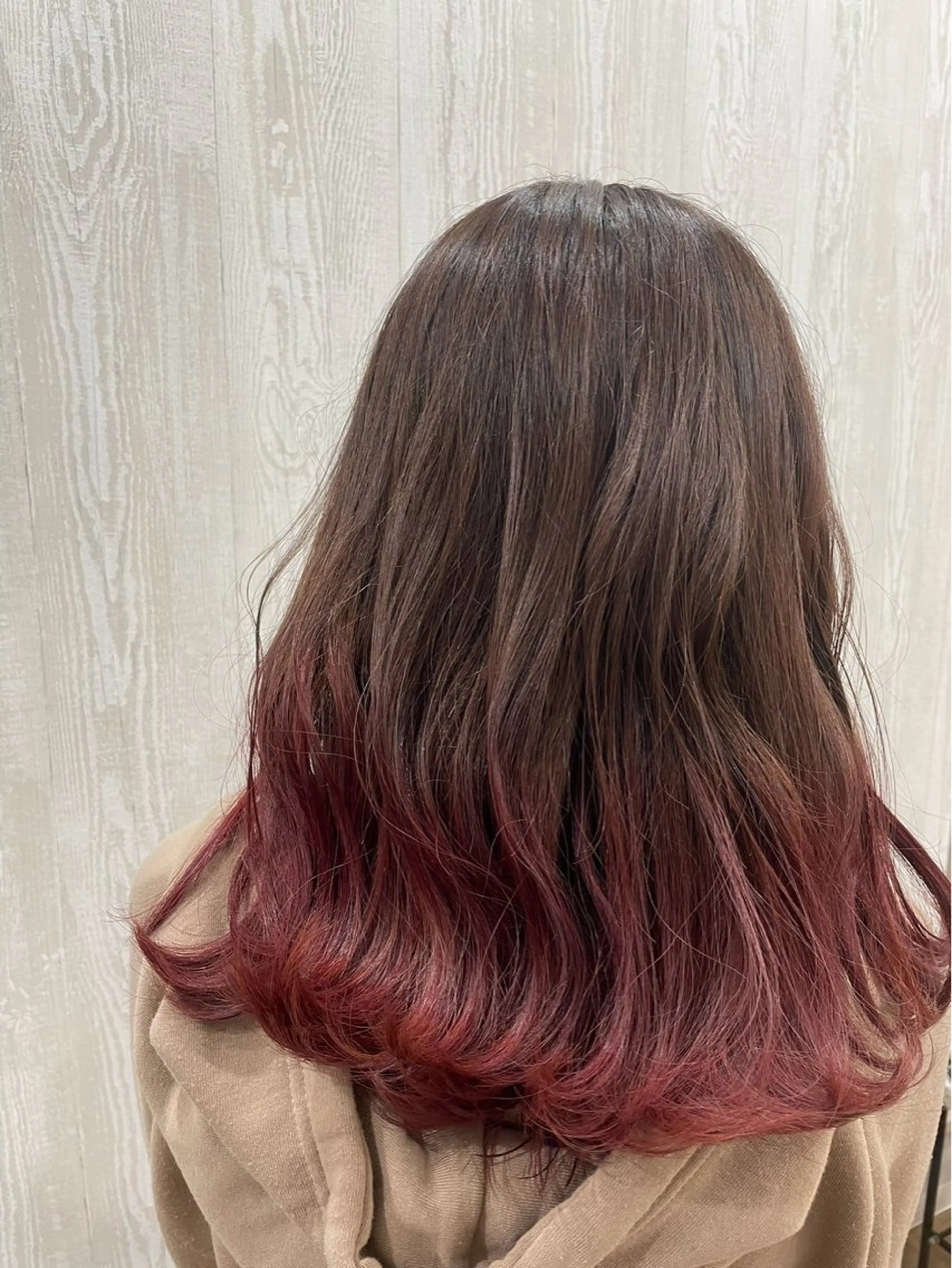 セミロング カラー ayaka 🍀のヘアスタイル