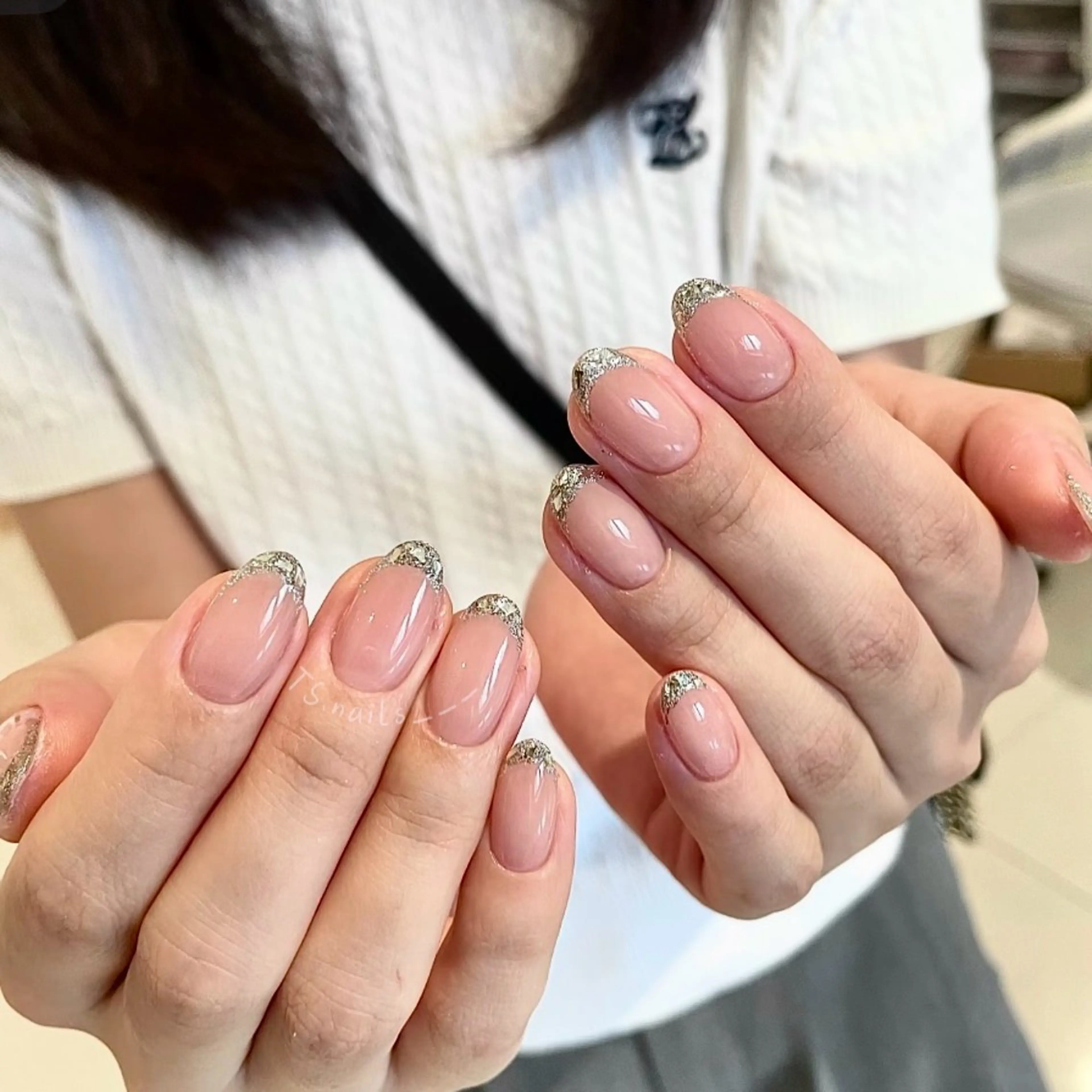 ネイル キラキラネイル マグネットネイル 持ち込み オフィスネイル シンプルネイル ハンドネイル フットネイル ハンドケア TS. nails___のネイルデザイン