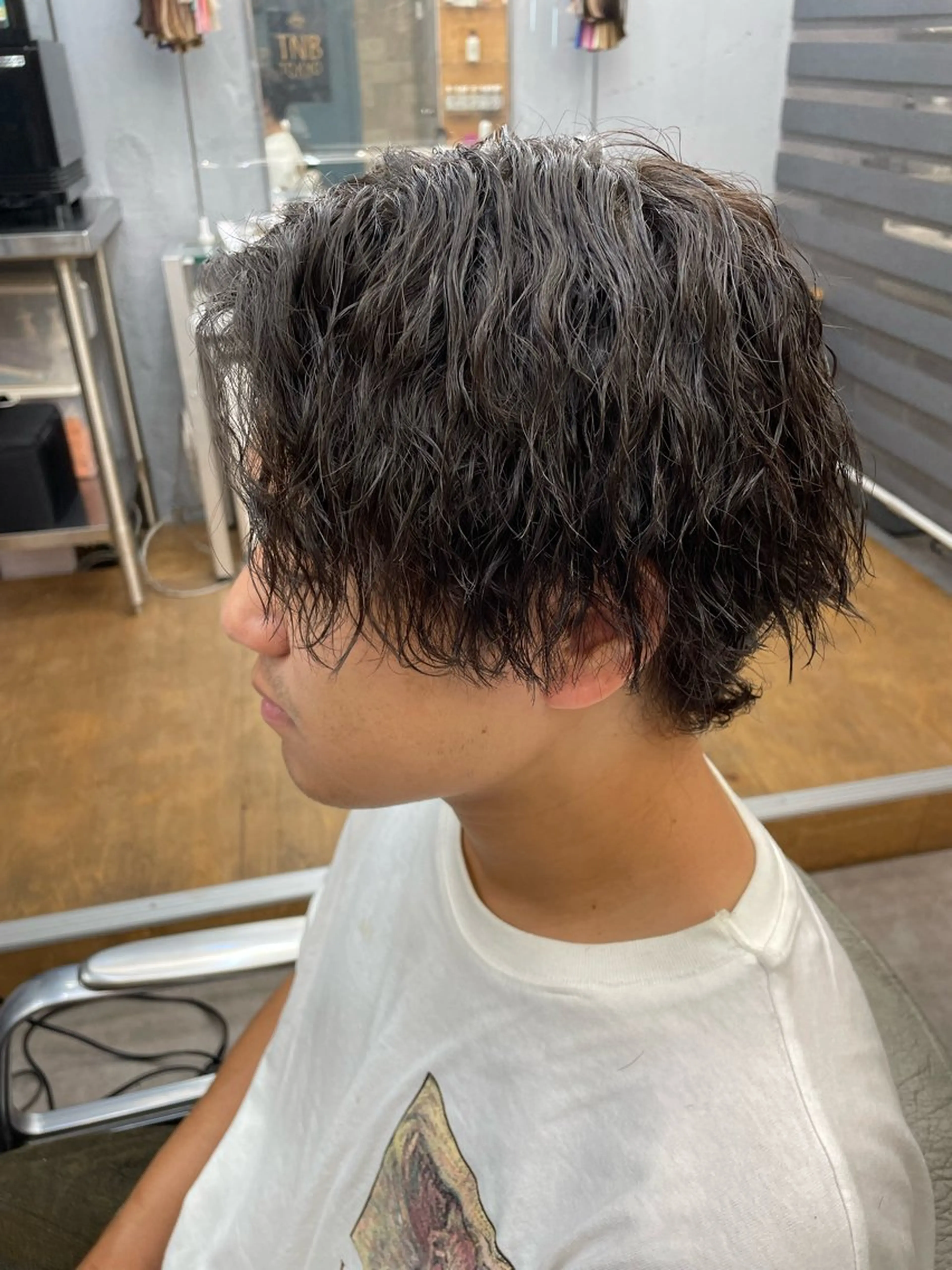 カット(全体2センチ以上カット)＋襟足ありパーマの写真