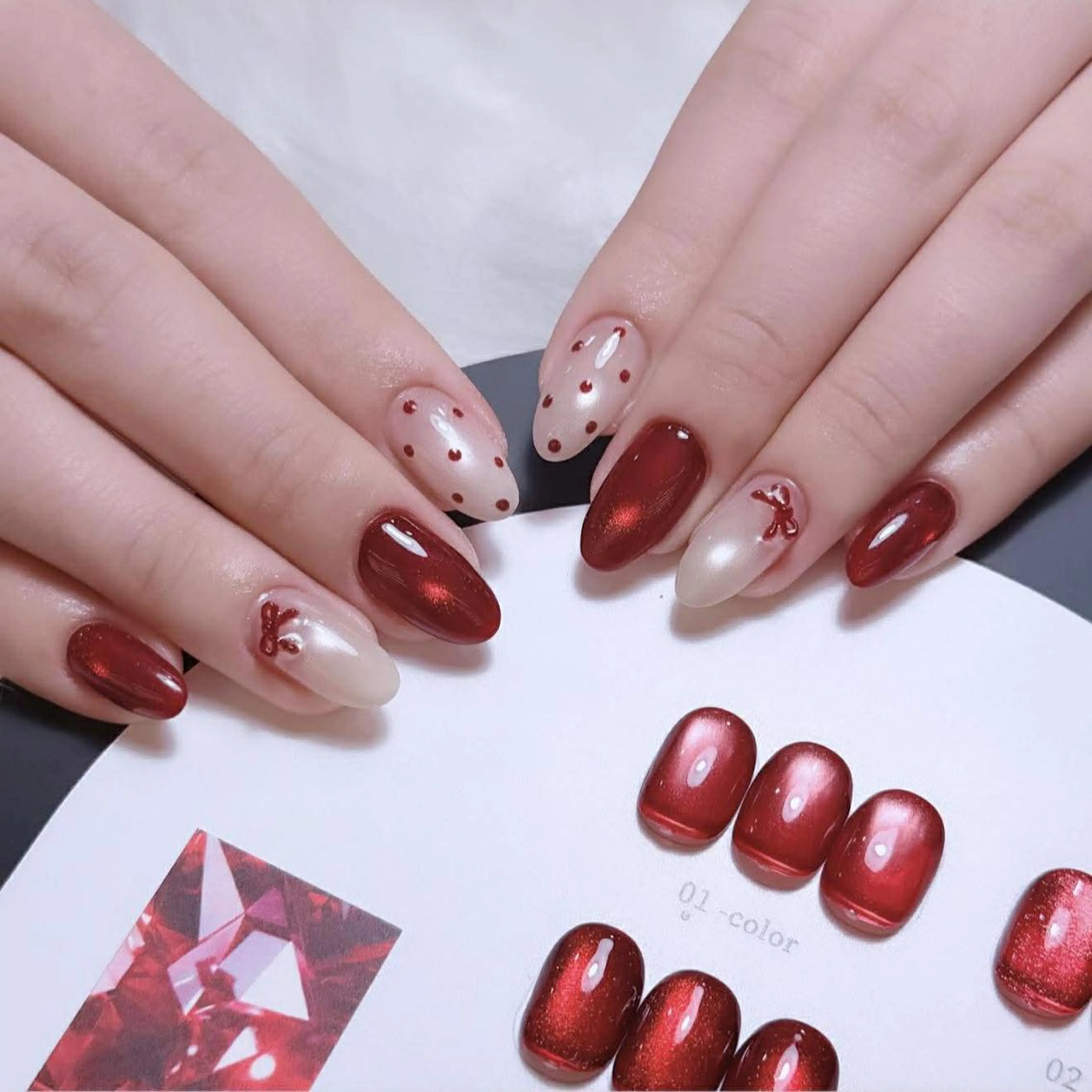 【自爪｜ナチュラル】 アート4本＋パーツ（数少なめ）　￥6,580の写真