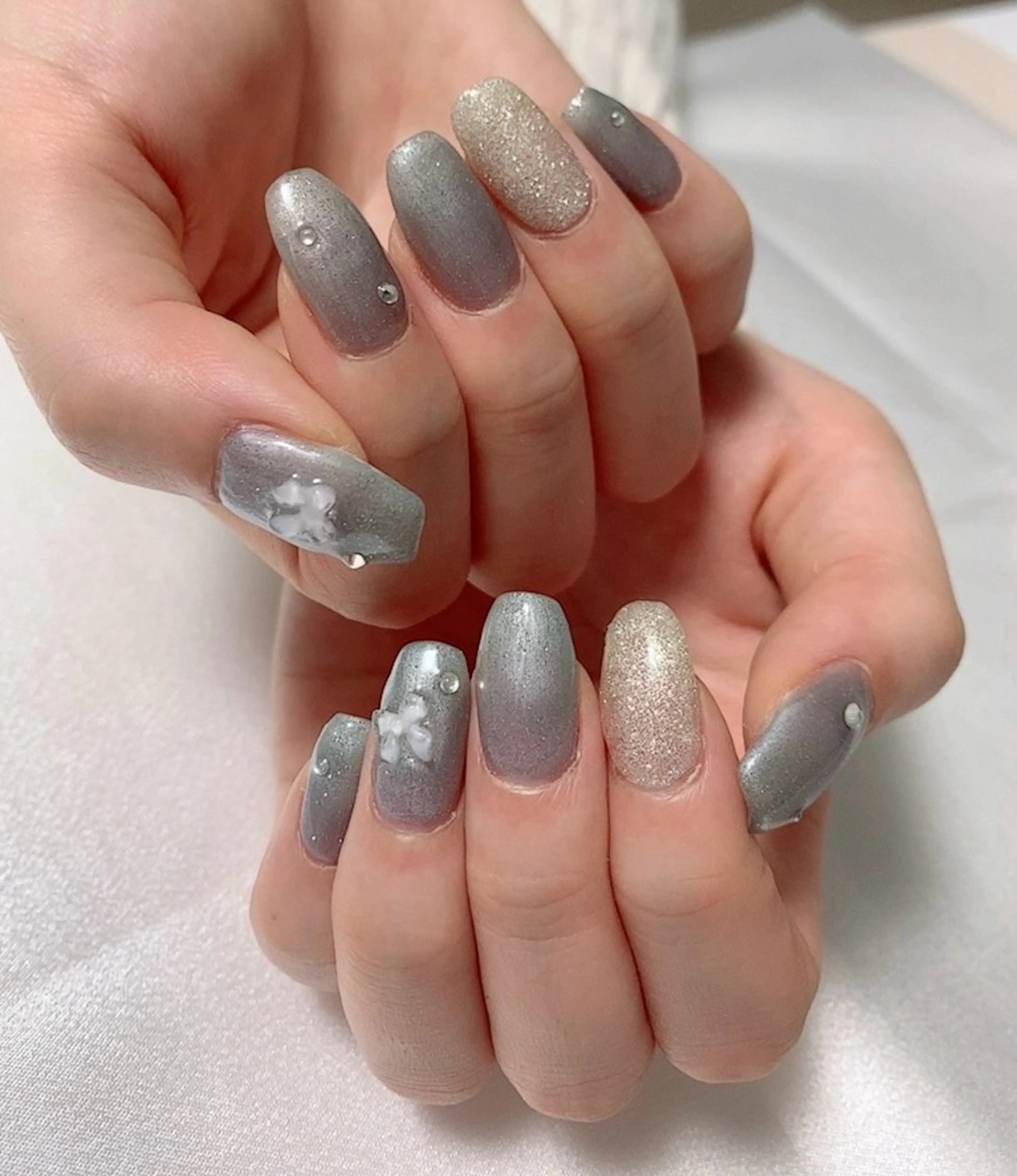ネイル マグネットネイル nail lumièreのネイルデザイン