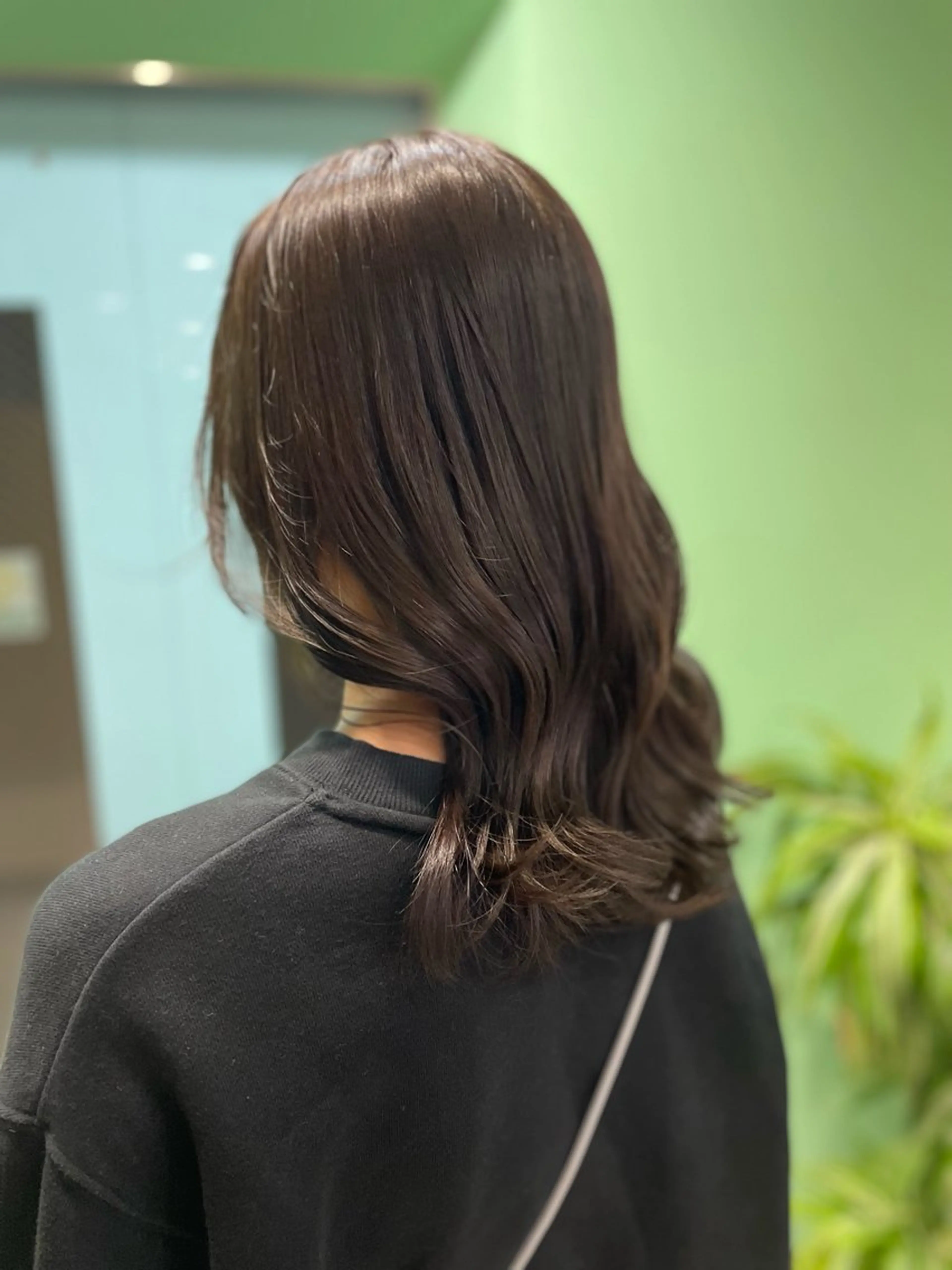 ミディアム 謝花 萌のヘアスタイル