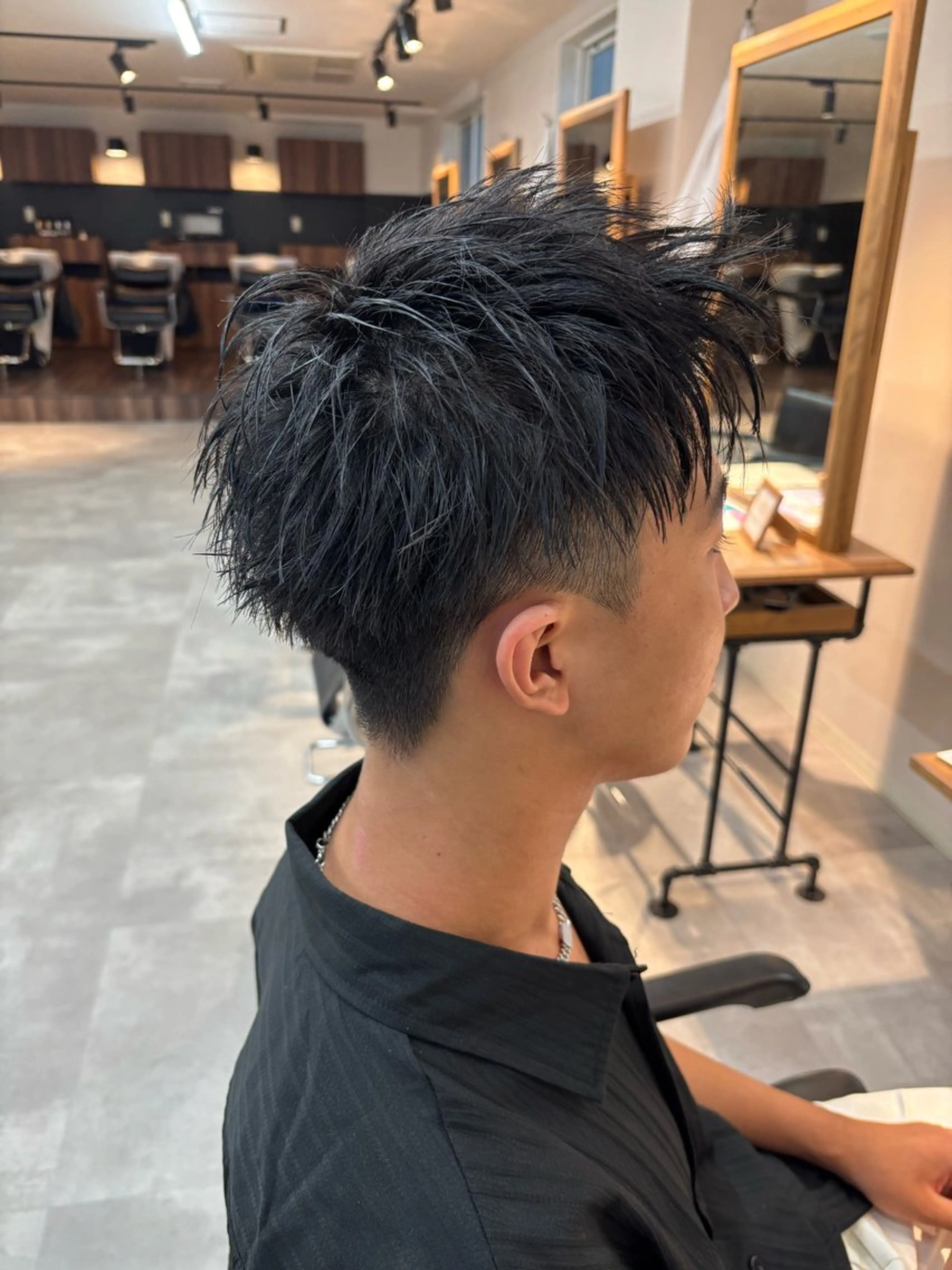 メンズ アップバング ツーブロック カット 保立/フェザーパーマ /メンズカット千葉のヘアスタイル