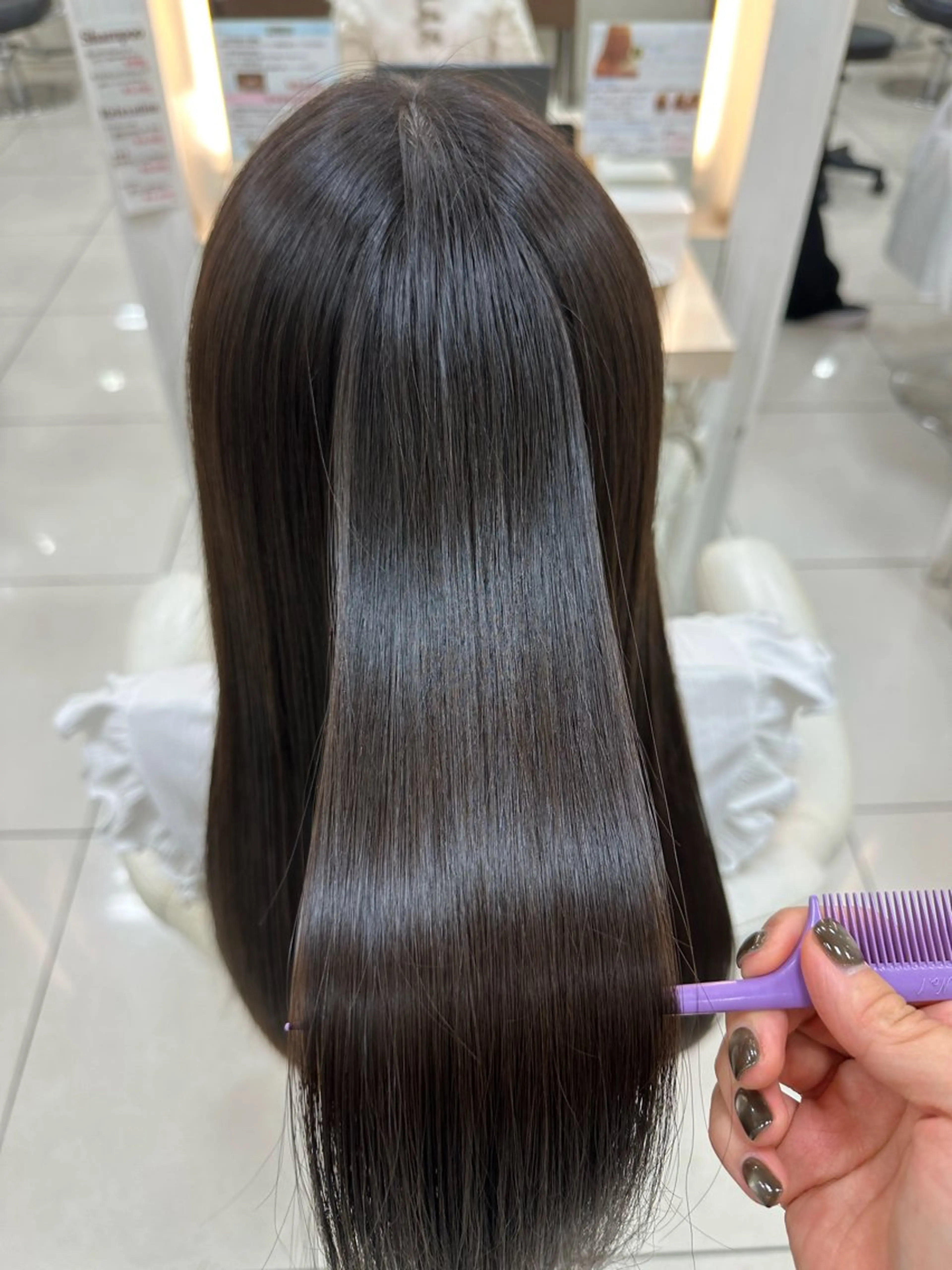 ロング カット 縮毛矯正 トリートメント 伊佐 愛のヘアスタイル