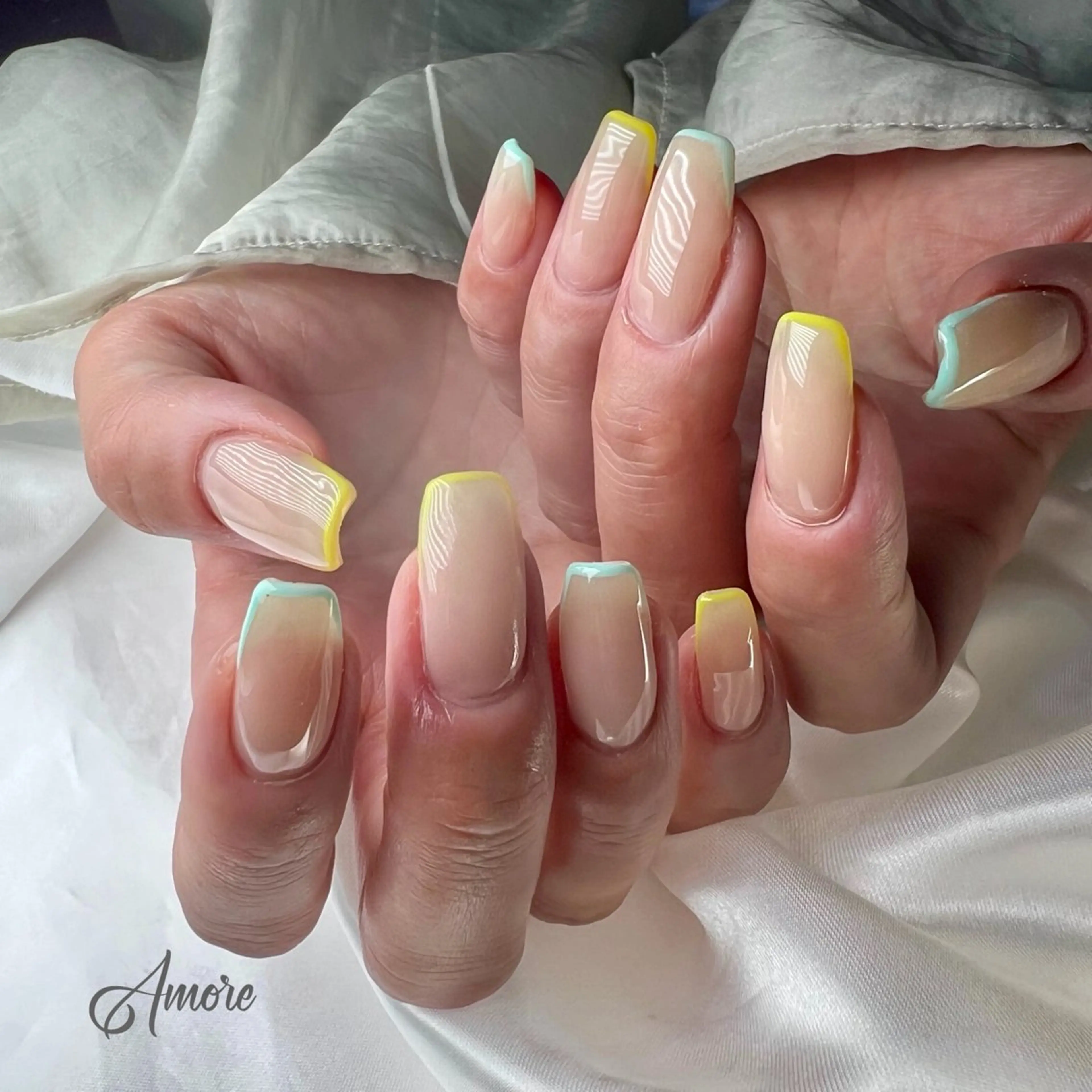 ネイル ジェルネイル キラキラネイル 韓国ネイル マグネットネイル パラジェル You kyehwaのネイルデザイン