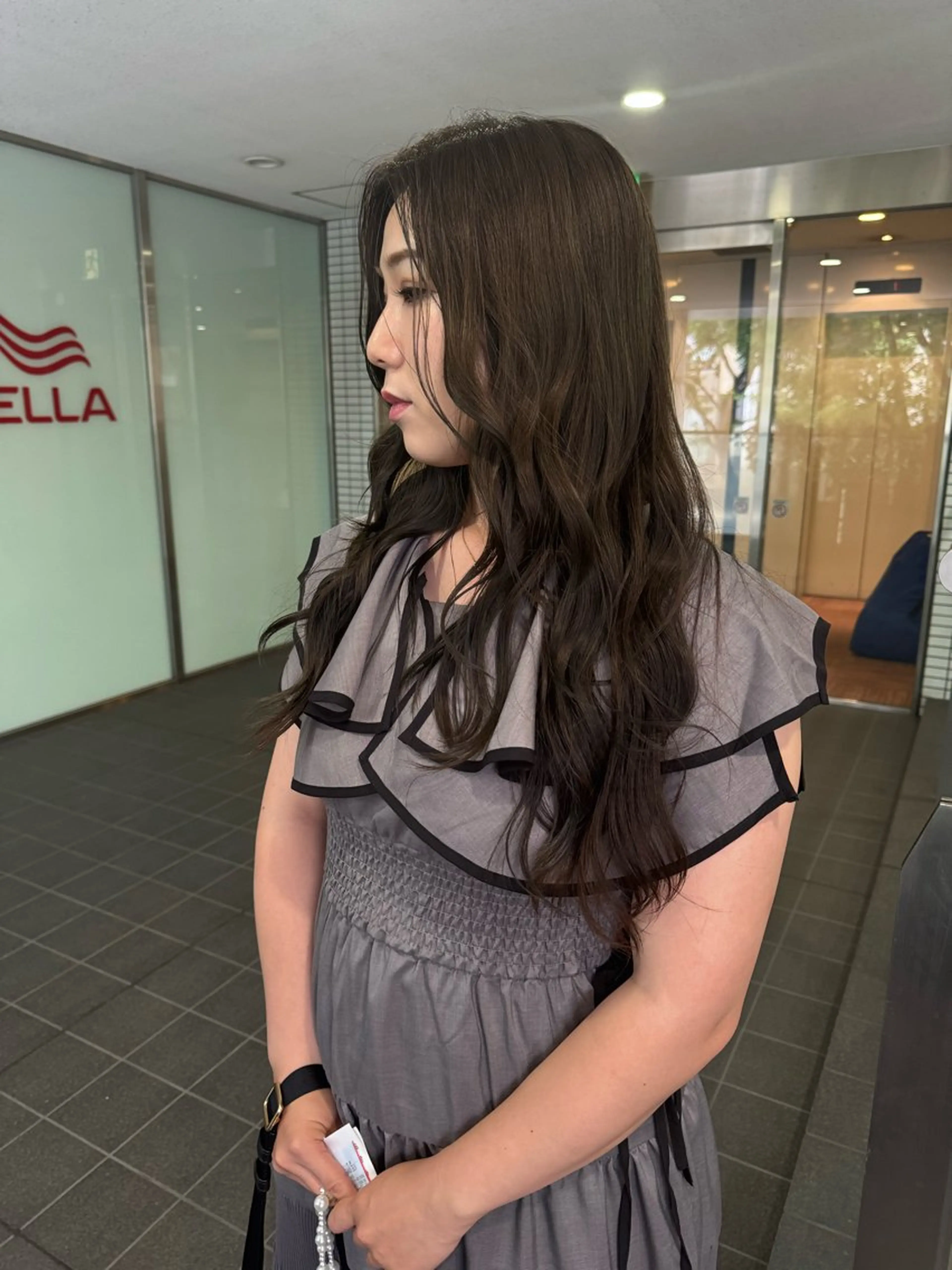 ロング カラー ブリーチ グレージュ ブリーチなしカラー オリーブグレージュ オリーブグレー 福岡縮毛矯正 ブリーチなしカラーのヘアスタイル