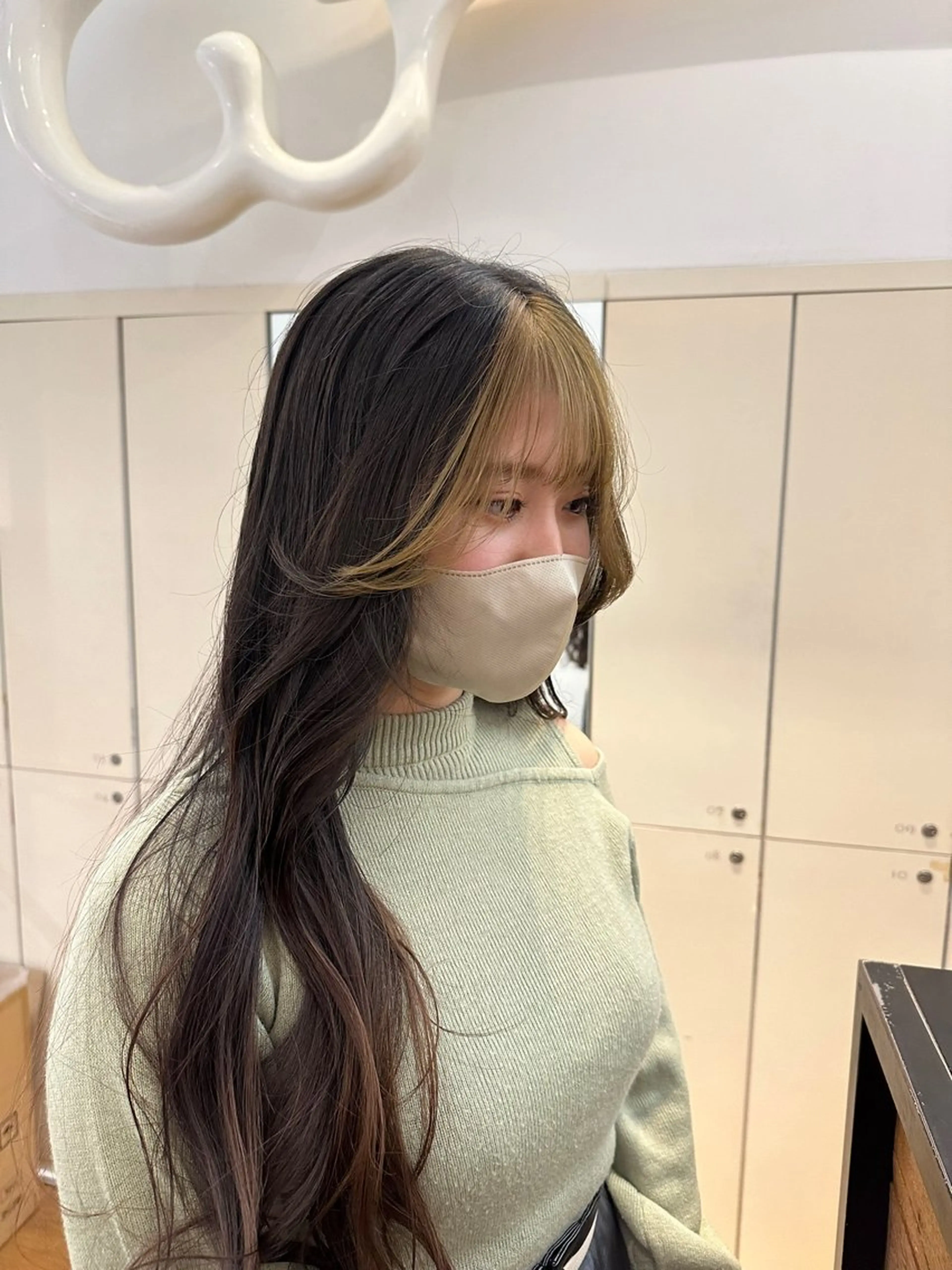 カラー ベージュカラー ミルクティーベージュ ヘアカラー トリートメント 安藤 太一のヘアスタイル