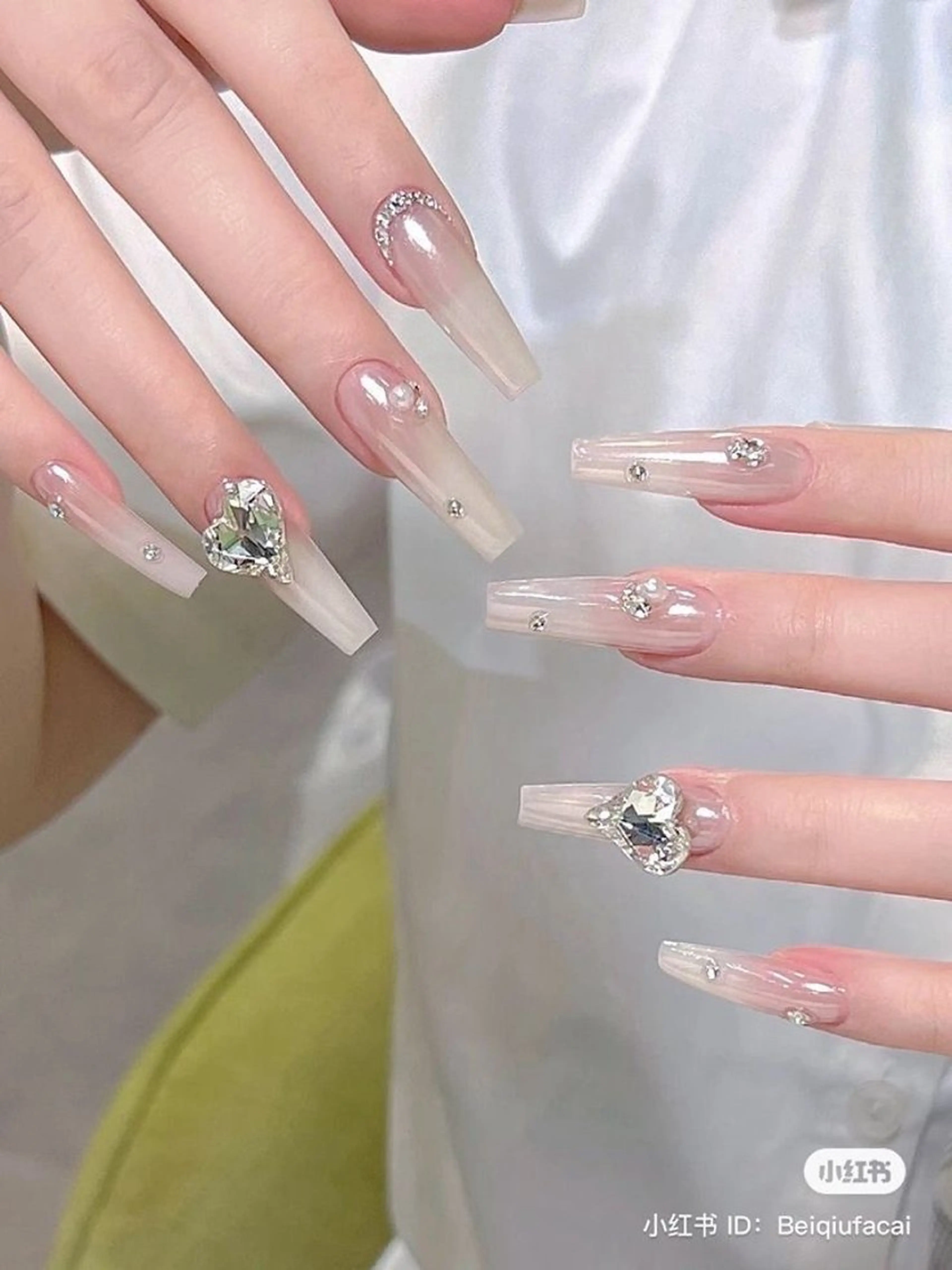 ネイル チークネイル ジェルネイル キラキラネイル 韓国ネイル マグネットネイル ハンドネイル viet phe所属・Vp ネイルのネイルデザイン