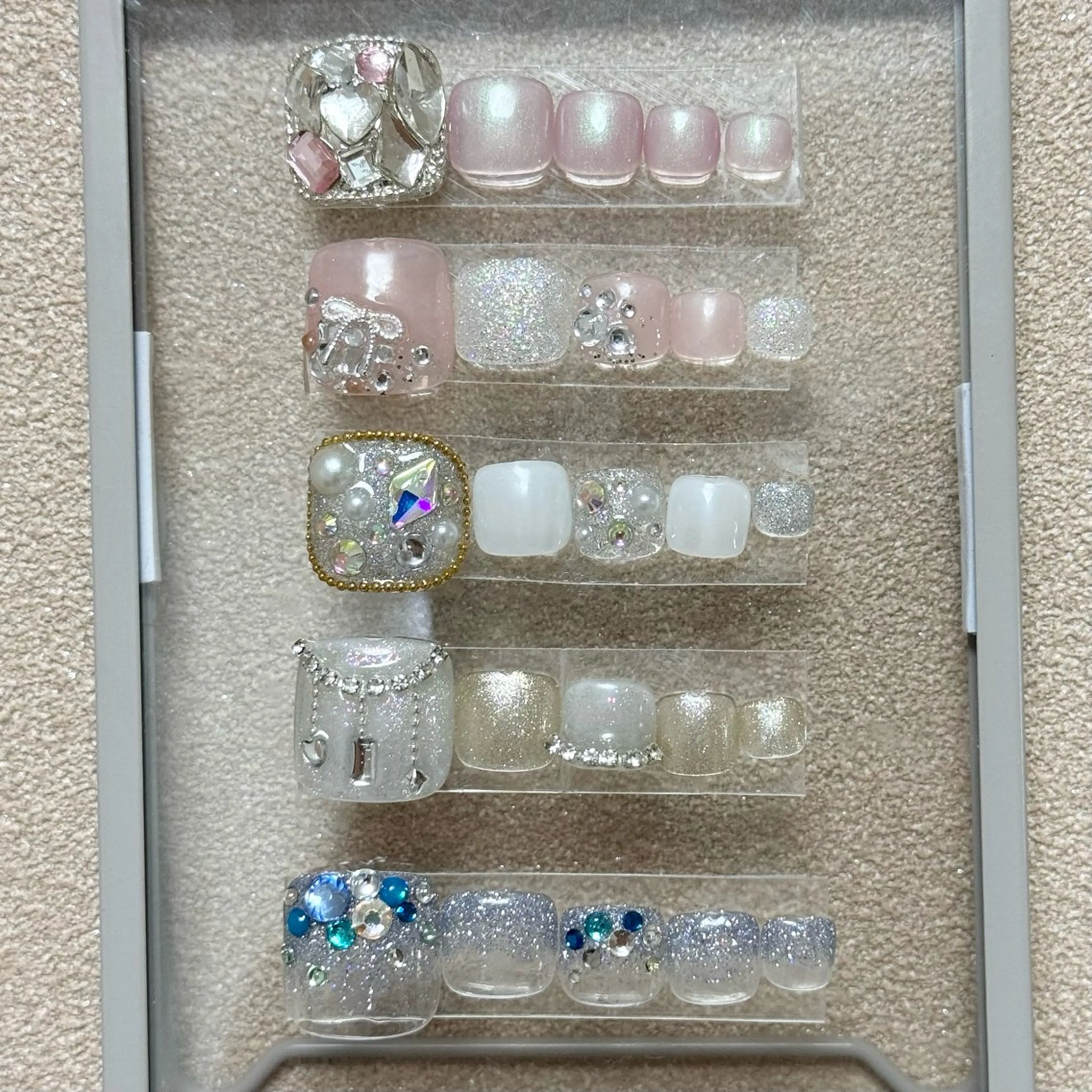 ネイル フットネイル salon Hush Hushのネイルデザイン