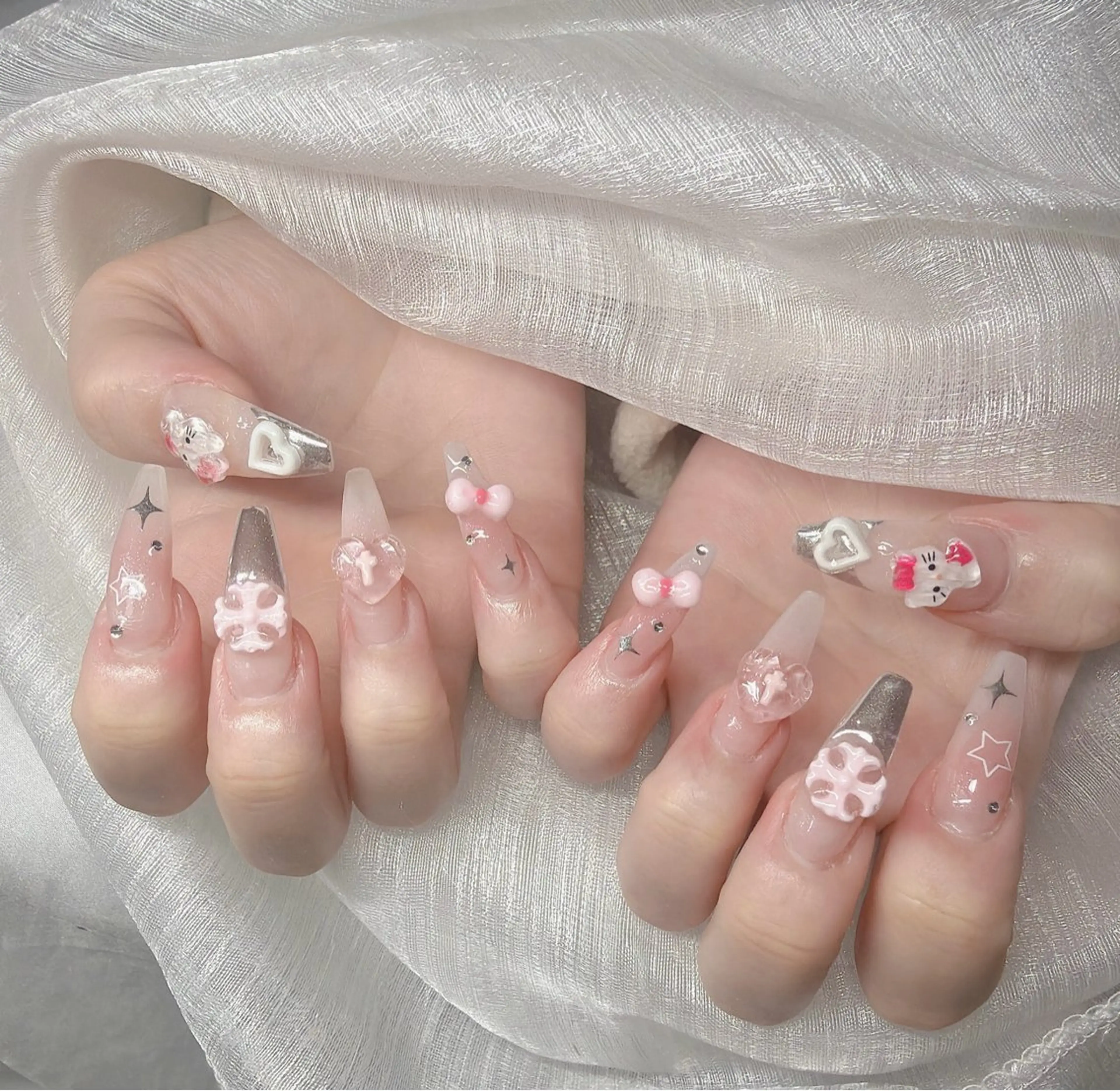 ネイル ハンドネイル Lee Nailsのネイルデザイン
