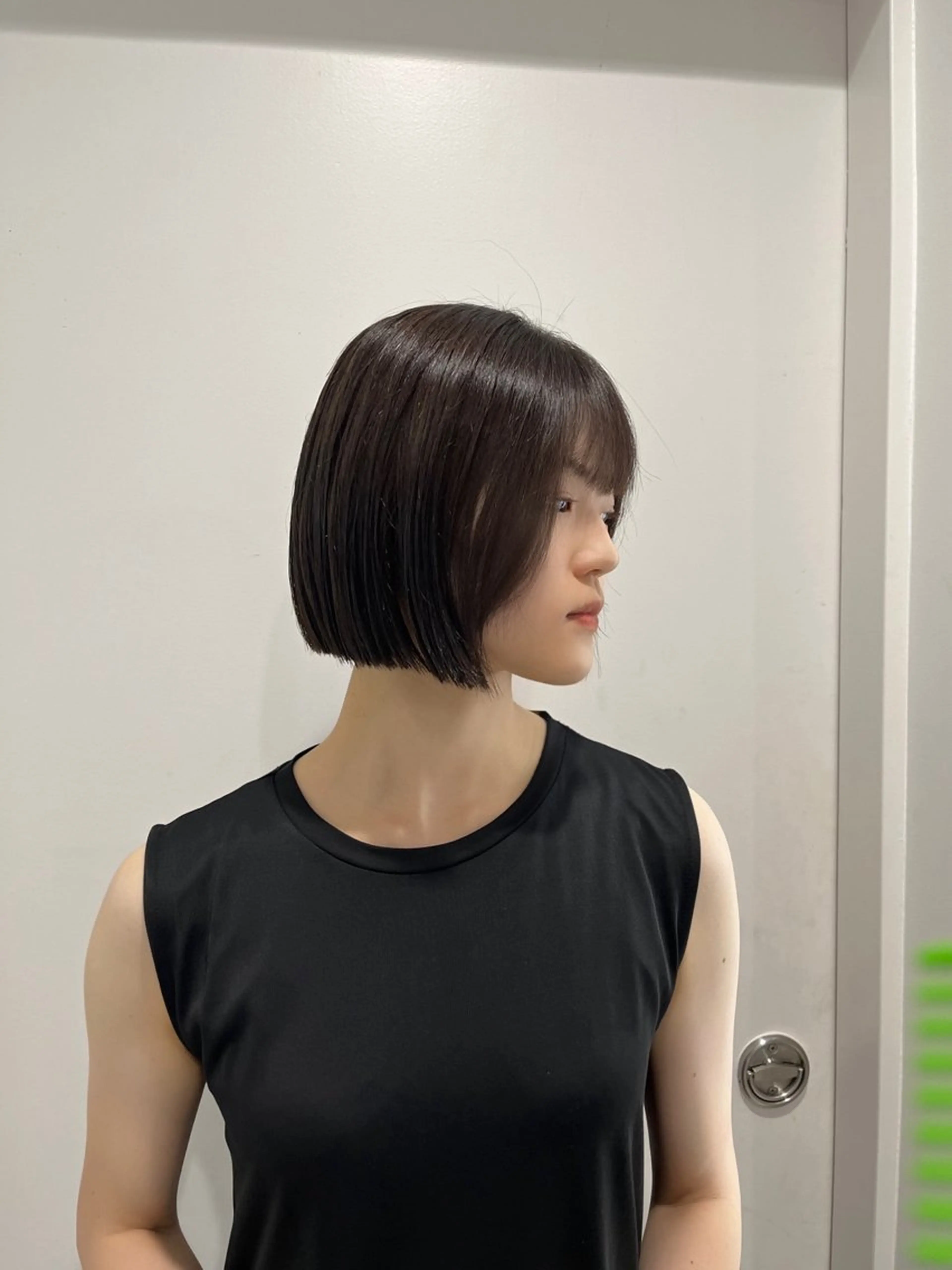 ショート ボブ 縮毛矯正/ハイトーン /パーマ/せき🧸のヘアスタイル