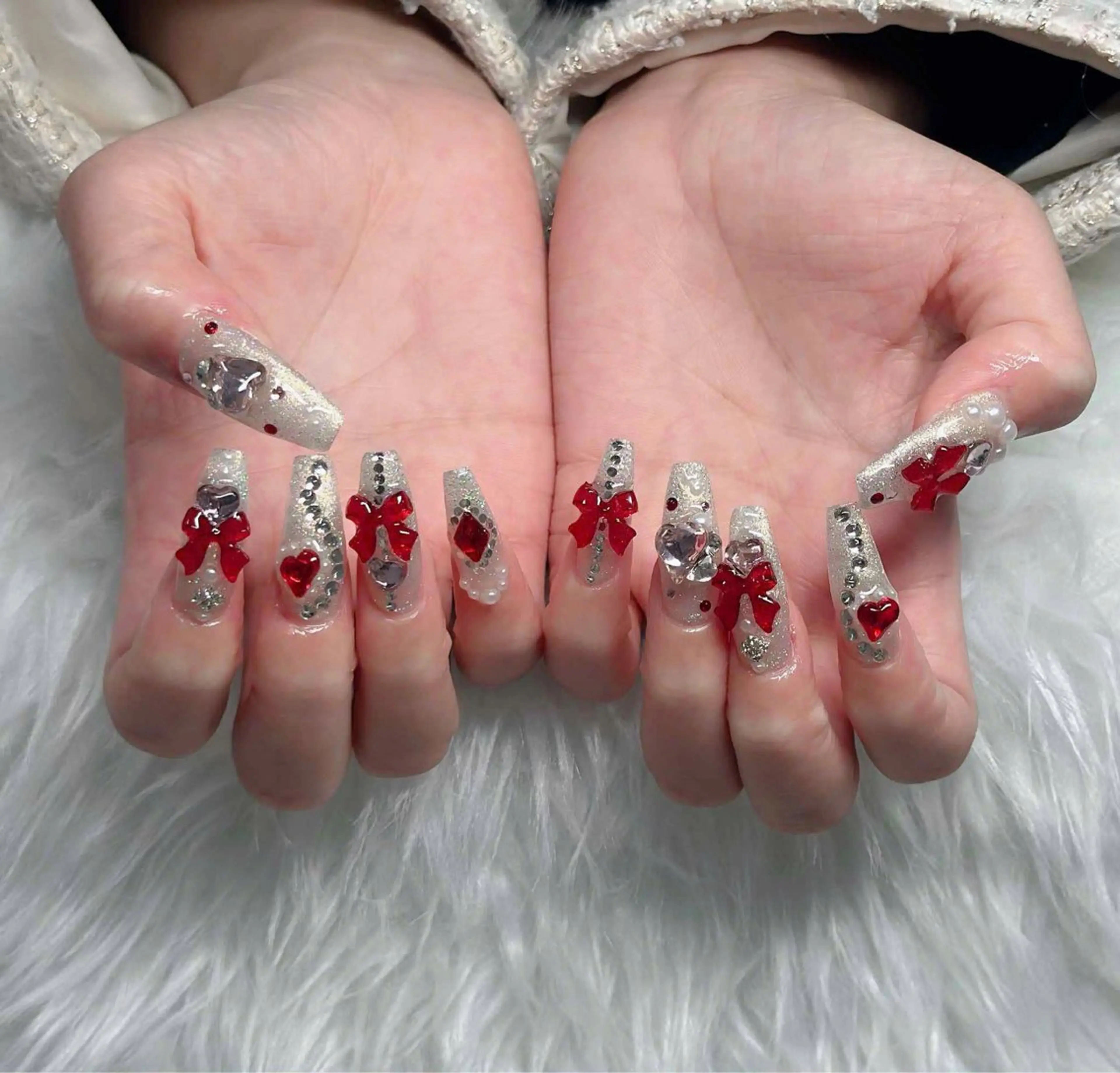 ネイル オーロラネイル フレンチネイル ジェルネイル ハロウィン キラキラネイル H.baby Nail Salonのネイルデザイン