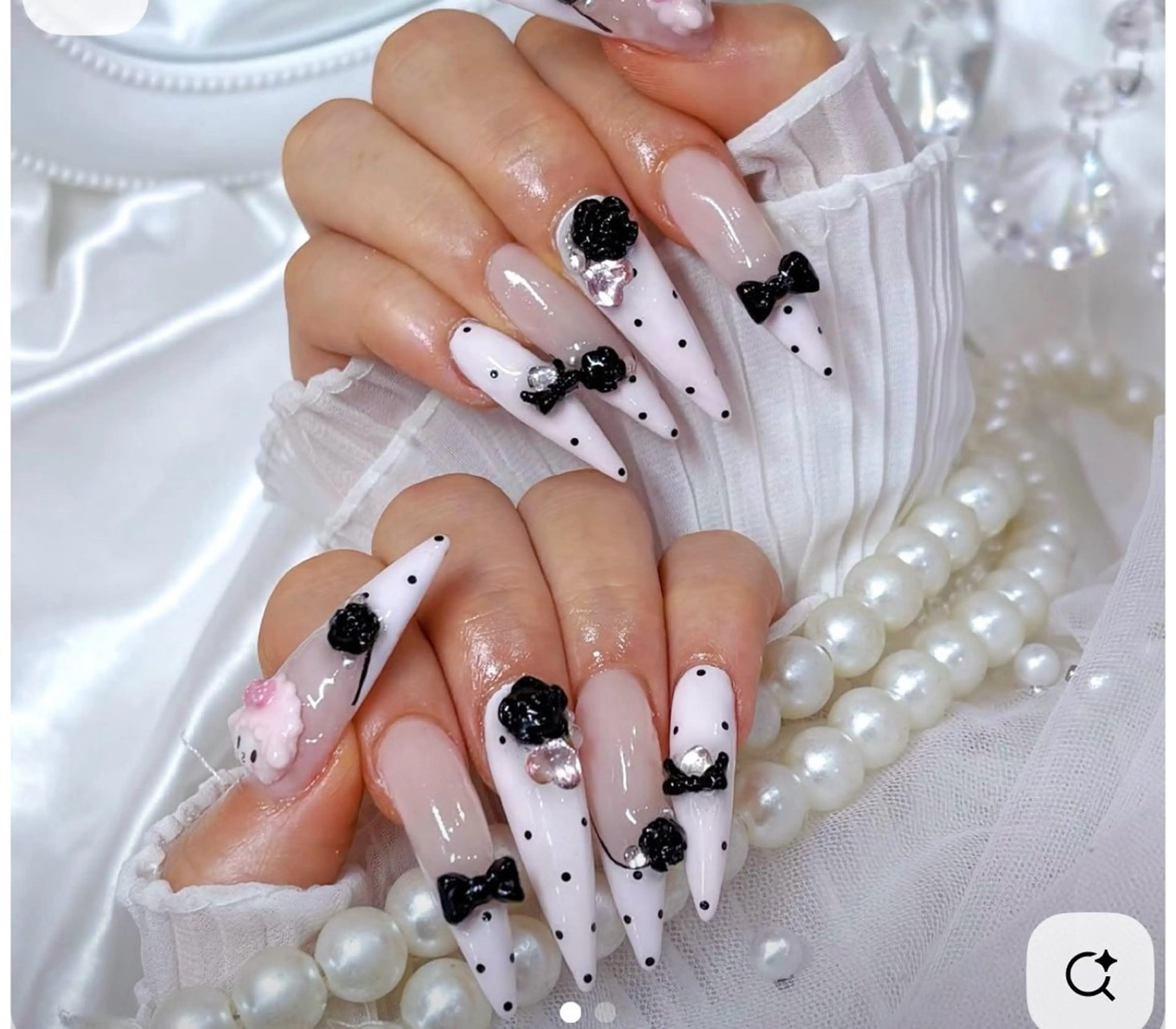 ネイル フレンチネイル キラキラネイル 韓国ネイル シンプルネイル ワンホンネイル ハンドネイル MEI Nailのネイルデザイン