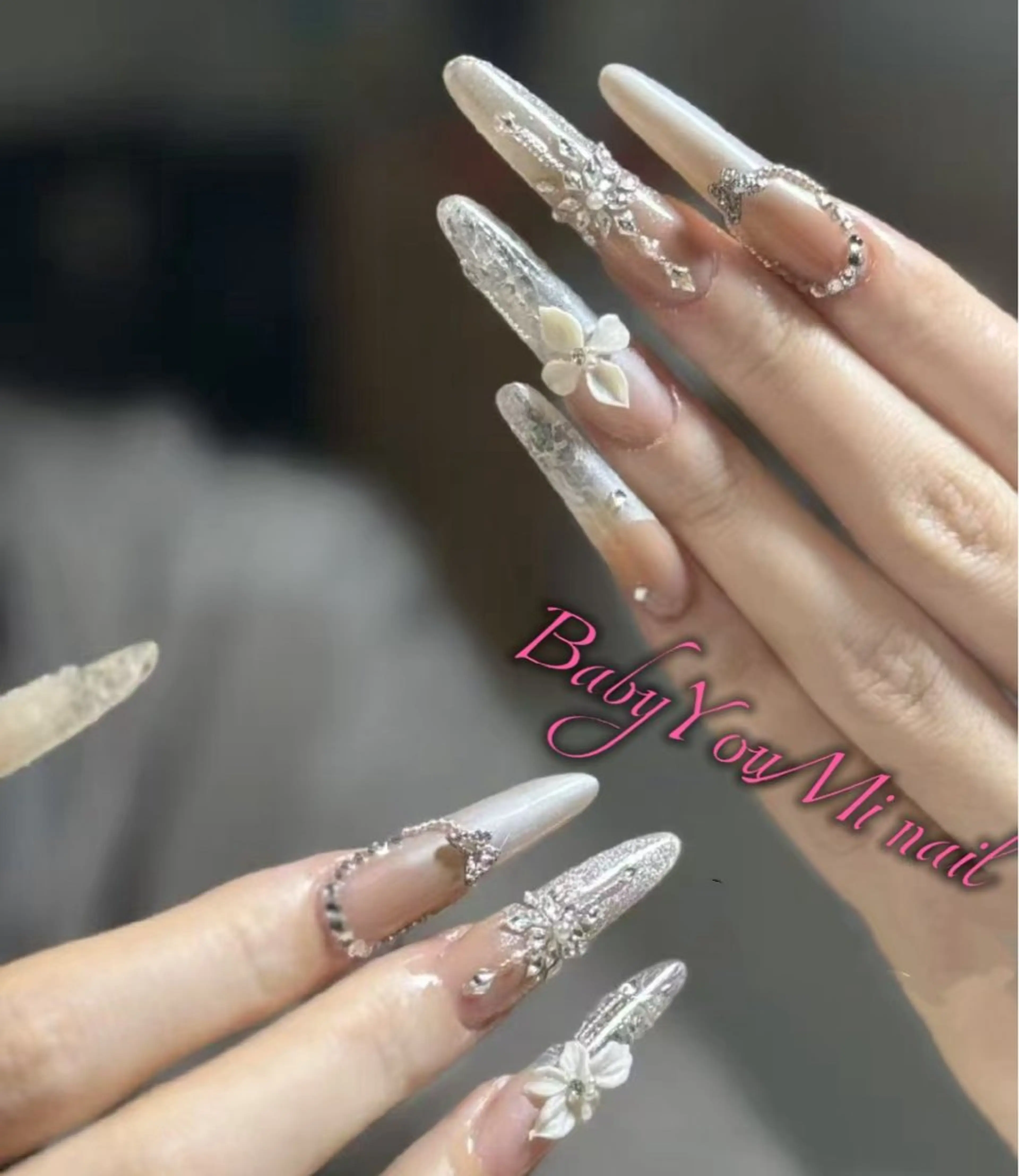 ネイル オーロラネイル フラワーネイル フットネイル フレンチネイル ジェルネイル ハンドネイル BabyYouMi nailのネイルデザイン