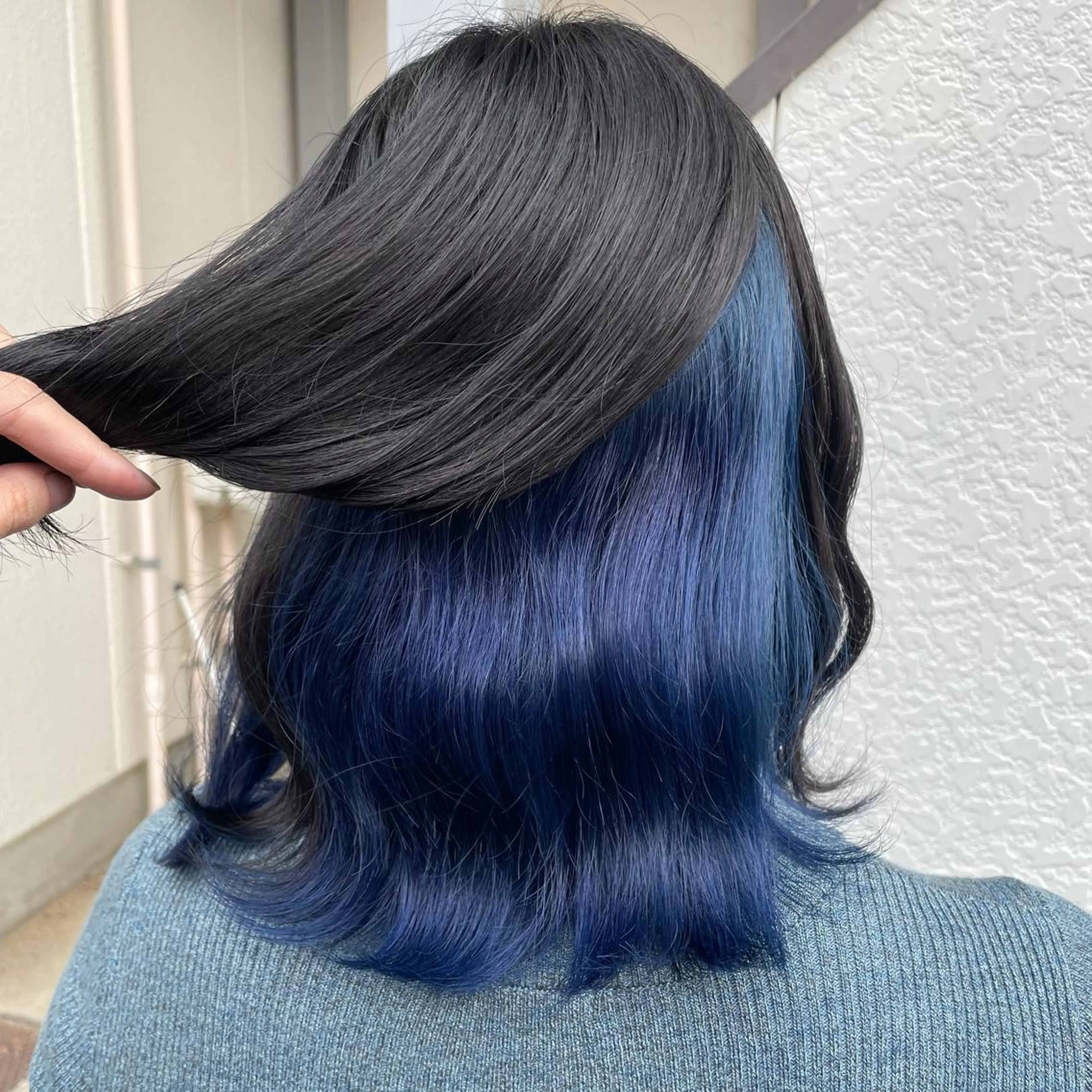 ミディアム インナーカラー 推し ブリーチ  髪質改善のヘアスタイル