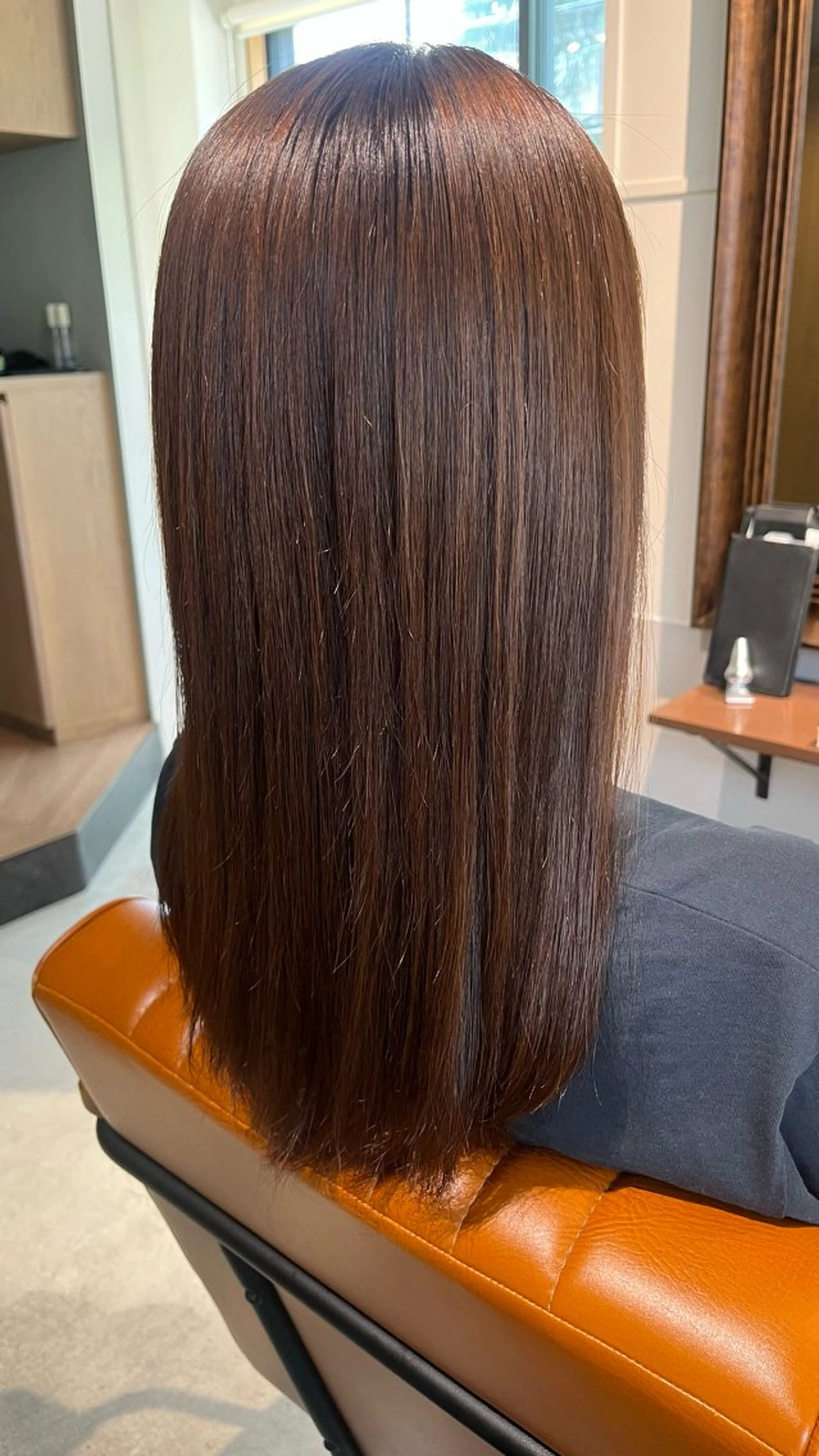 セミロング 縮毛矯正 鶴舞/透明感/リア ライズ/ いっとぅーのヘアスタイル