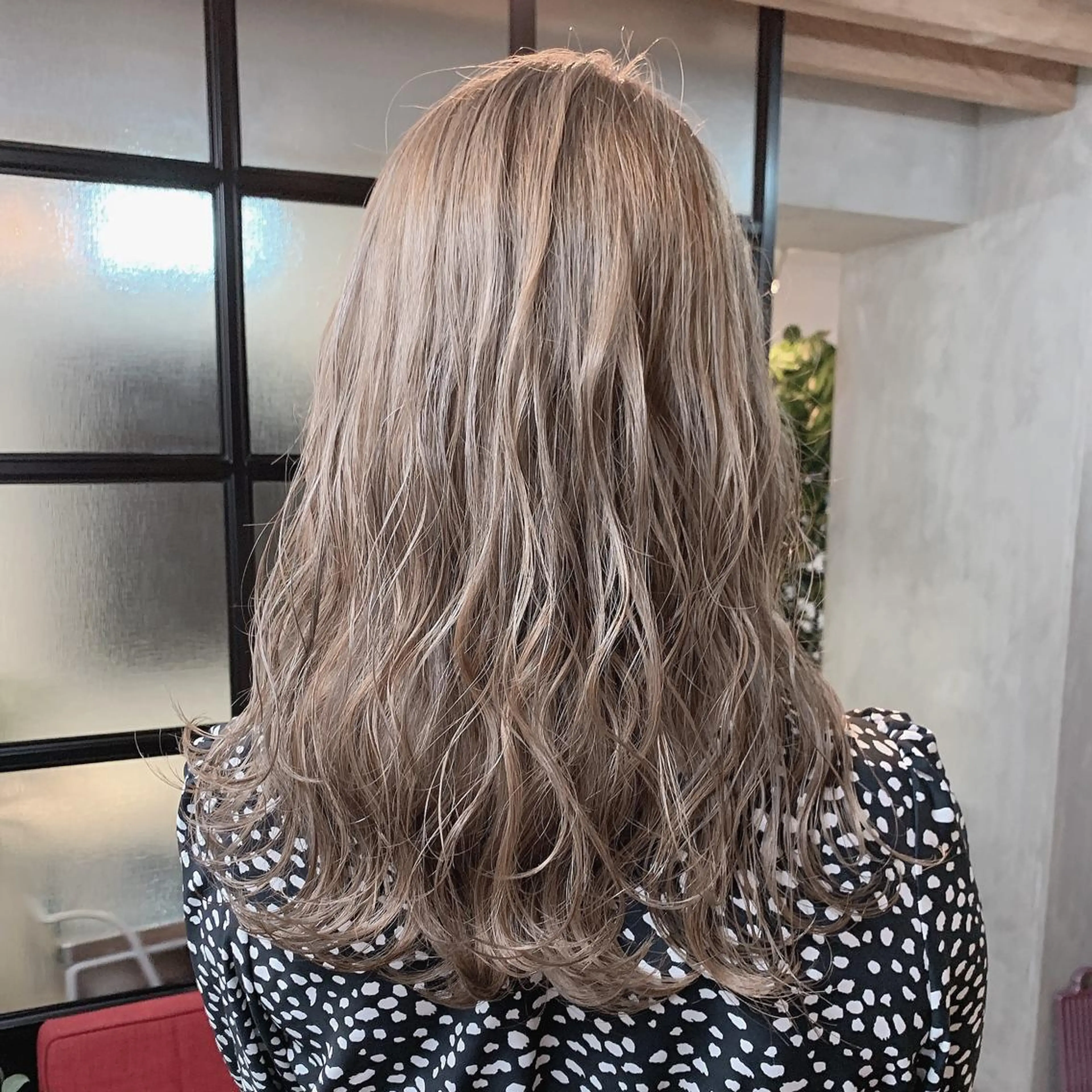 ロング カラー なかの たくみのヘアスタイル
