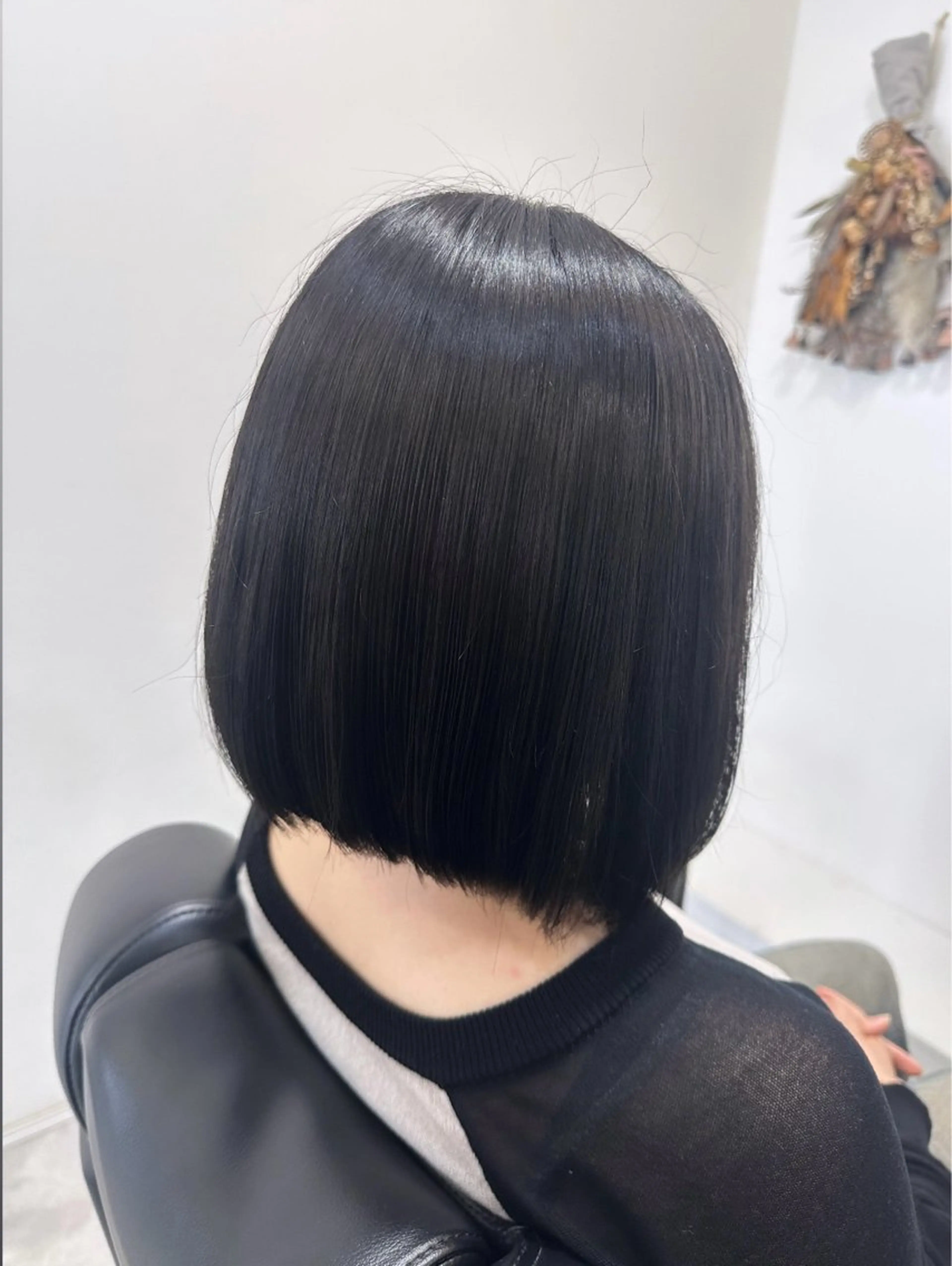 ミディアム カラー 𝑴𝒐𝒓𝒊 /髪質改善/艶髪🖤のヘアスタイル