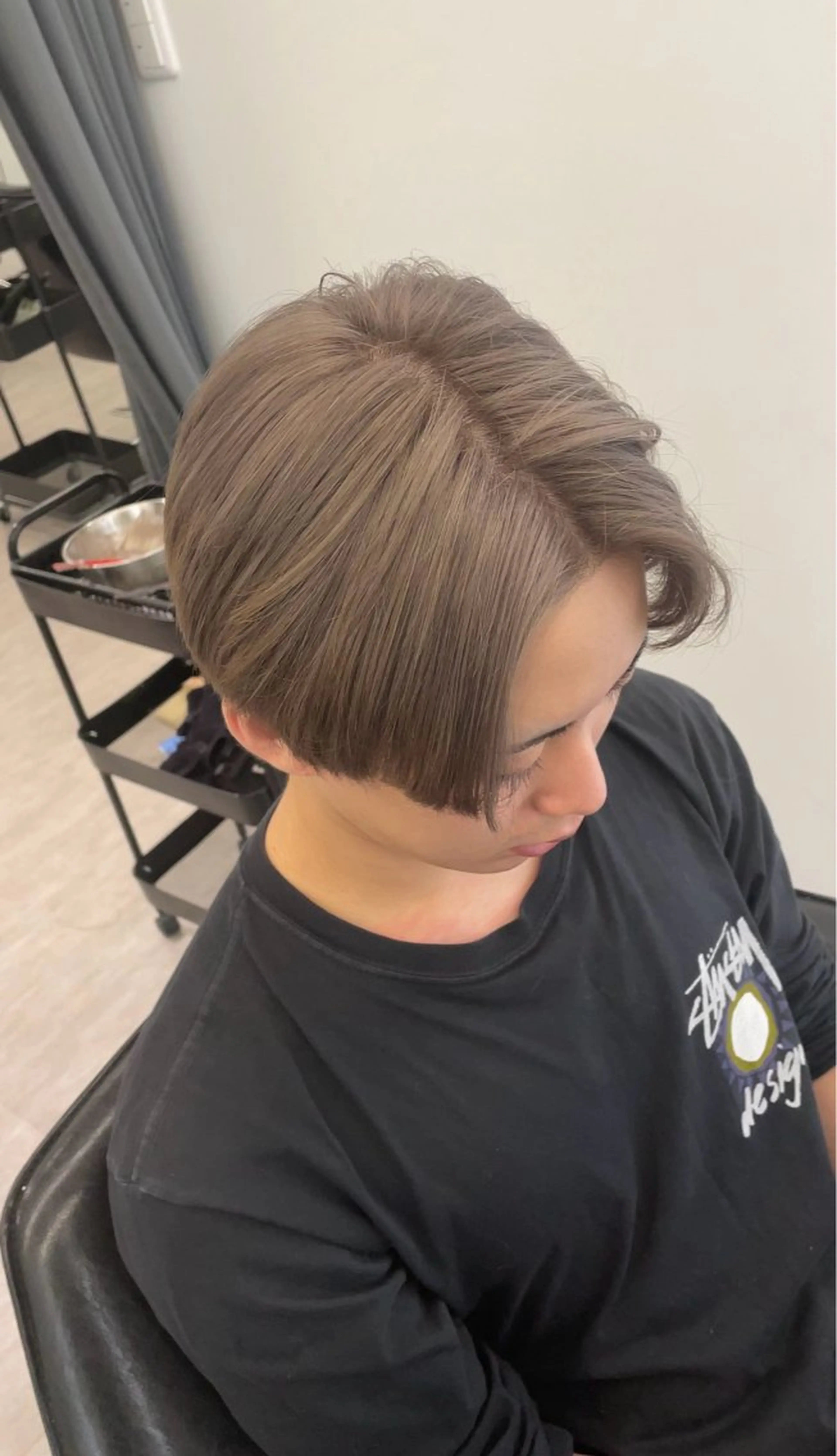 カラー メンズ ダブルカラー 近藤 慧依のヘアスタイル