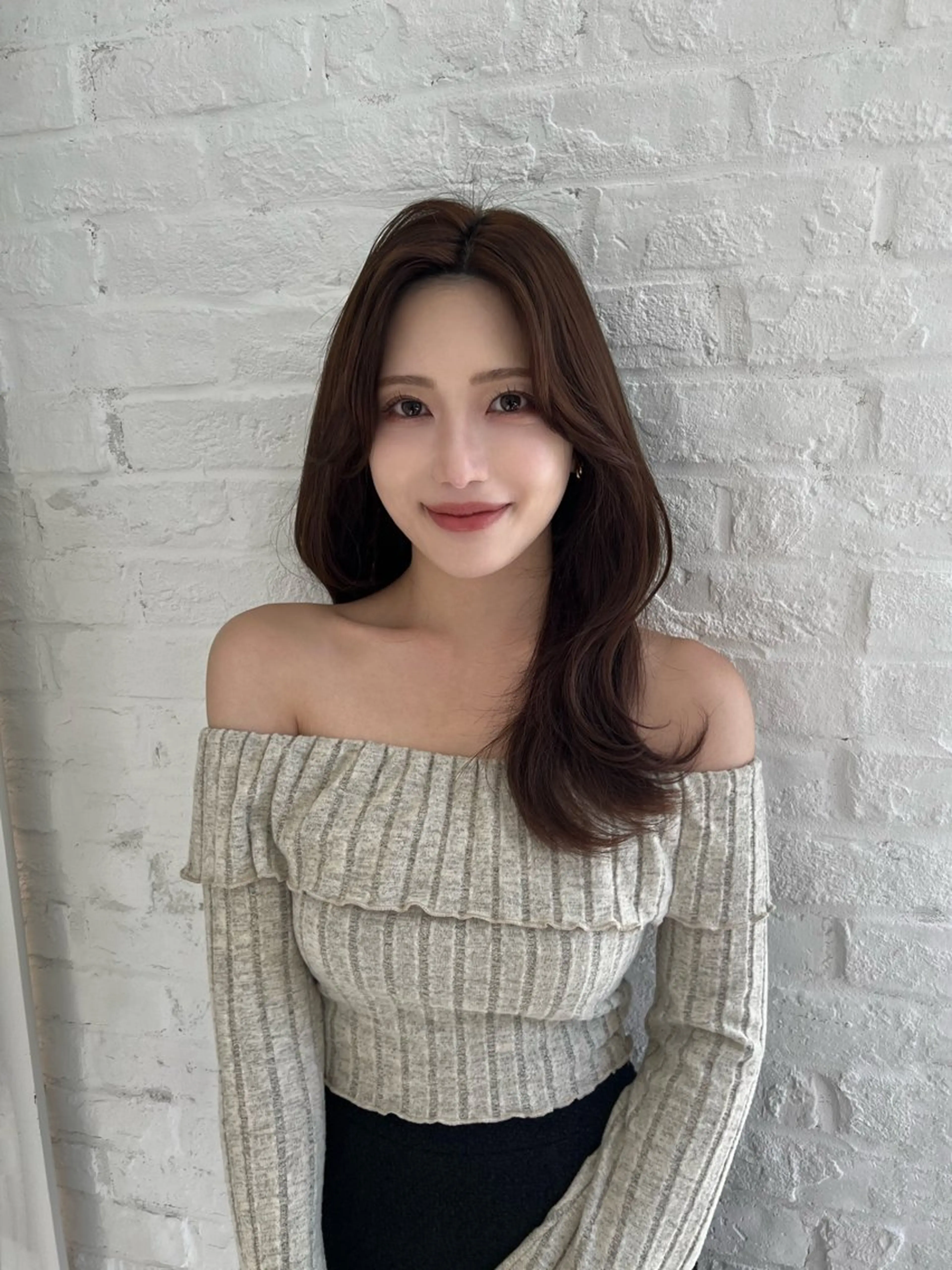 セミロング カラー 韓国ヘア♡ 顔まわりカットayaのヘアスタイル