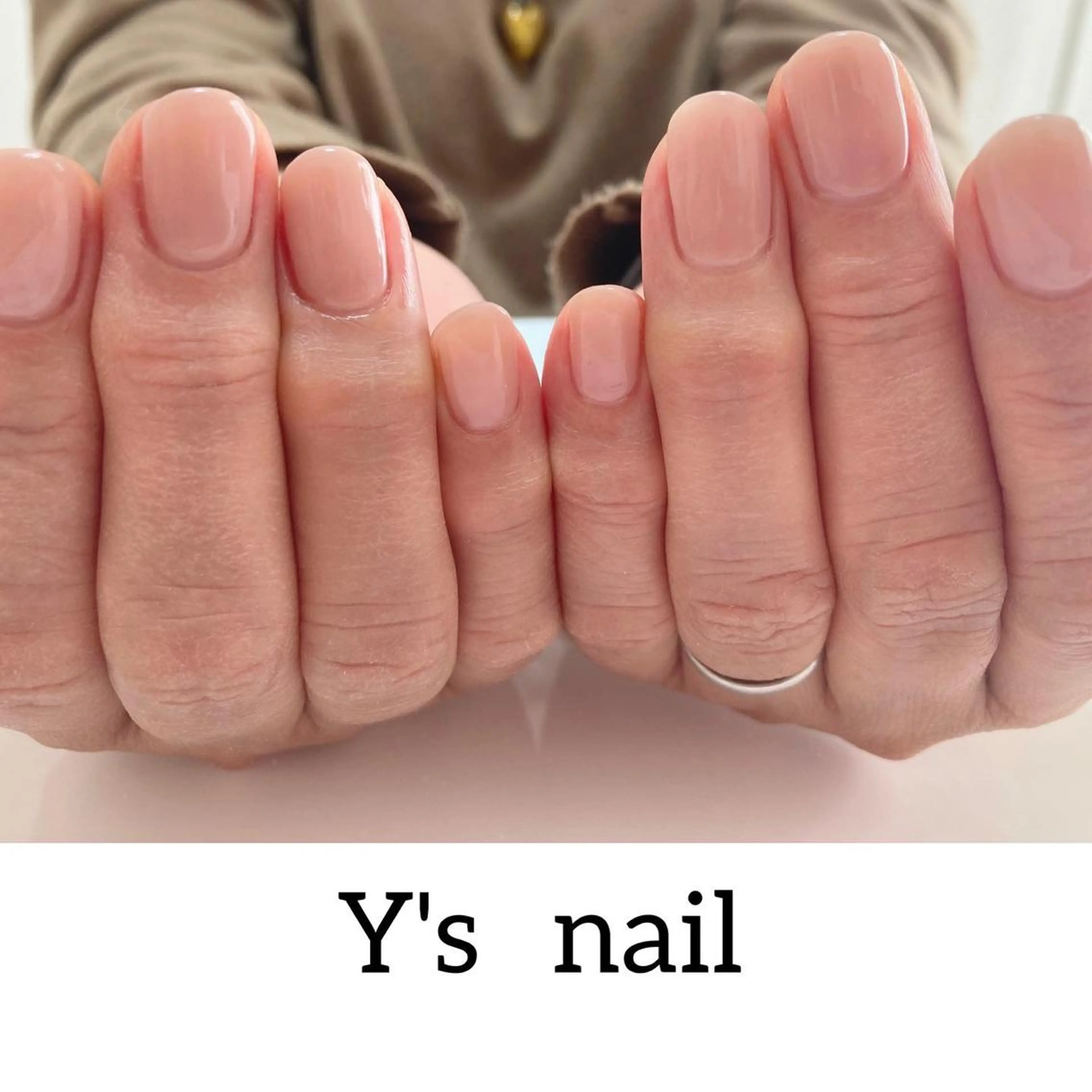 ネイル ワンカラーネイル 手書きが得意🖌️ Y’s  nailのネイルデザイン