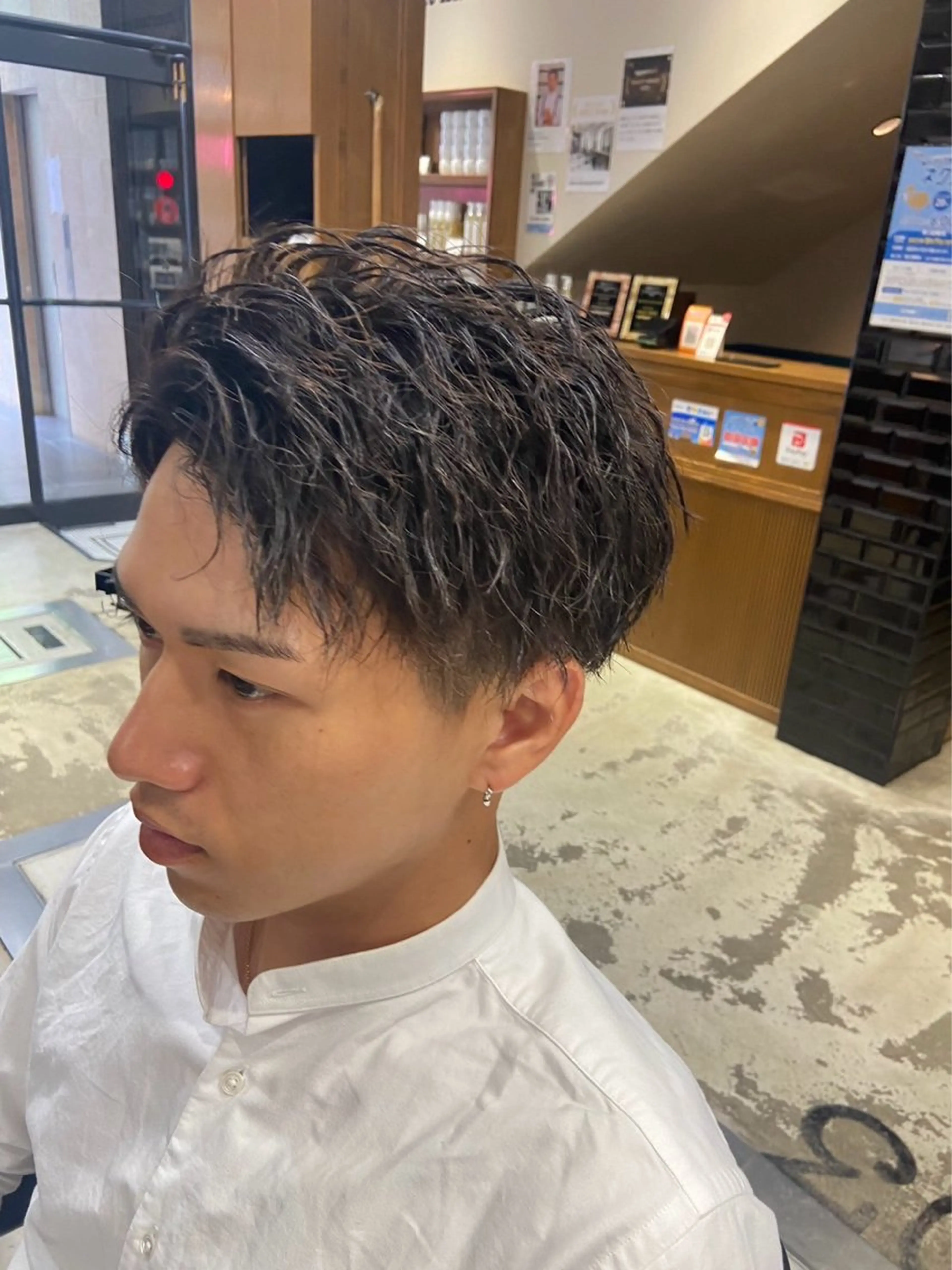 ミディアム パーマ メンズ メンズカット、パーマ 特化美容師🌀/高田の眉毛・アイブロウイメージ