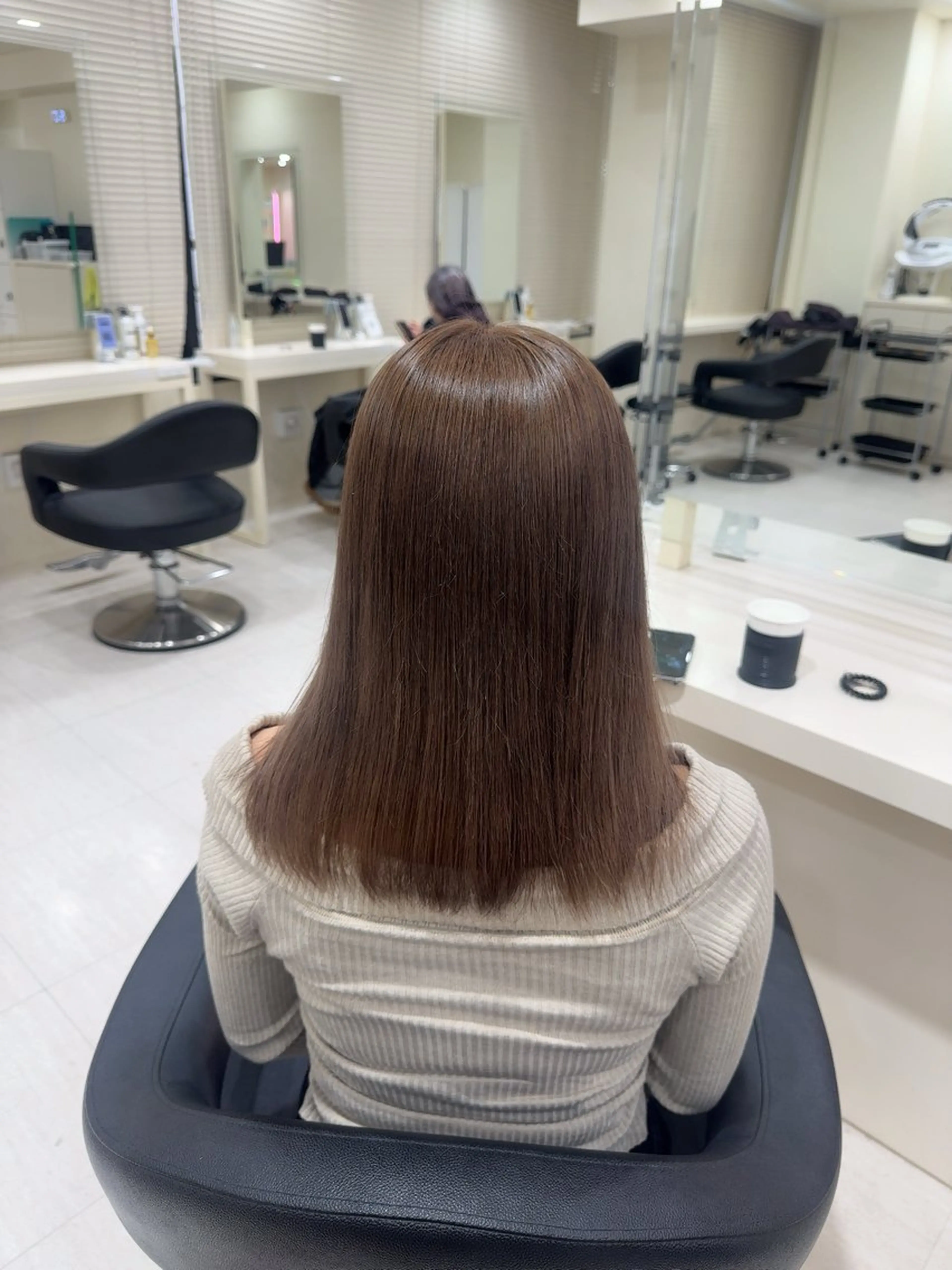 セミロング カラー ヘアカラー 🤍韓国大人っぽ ベージュMAI🤍のヘアスタイル