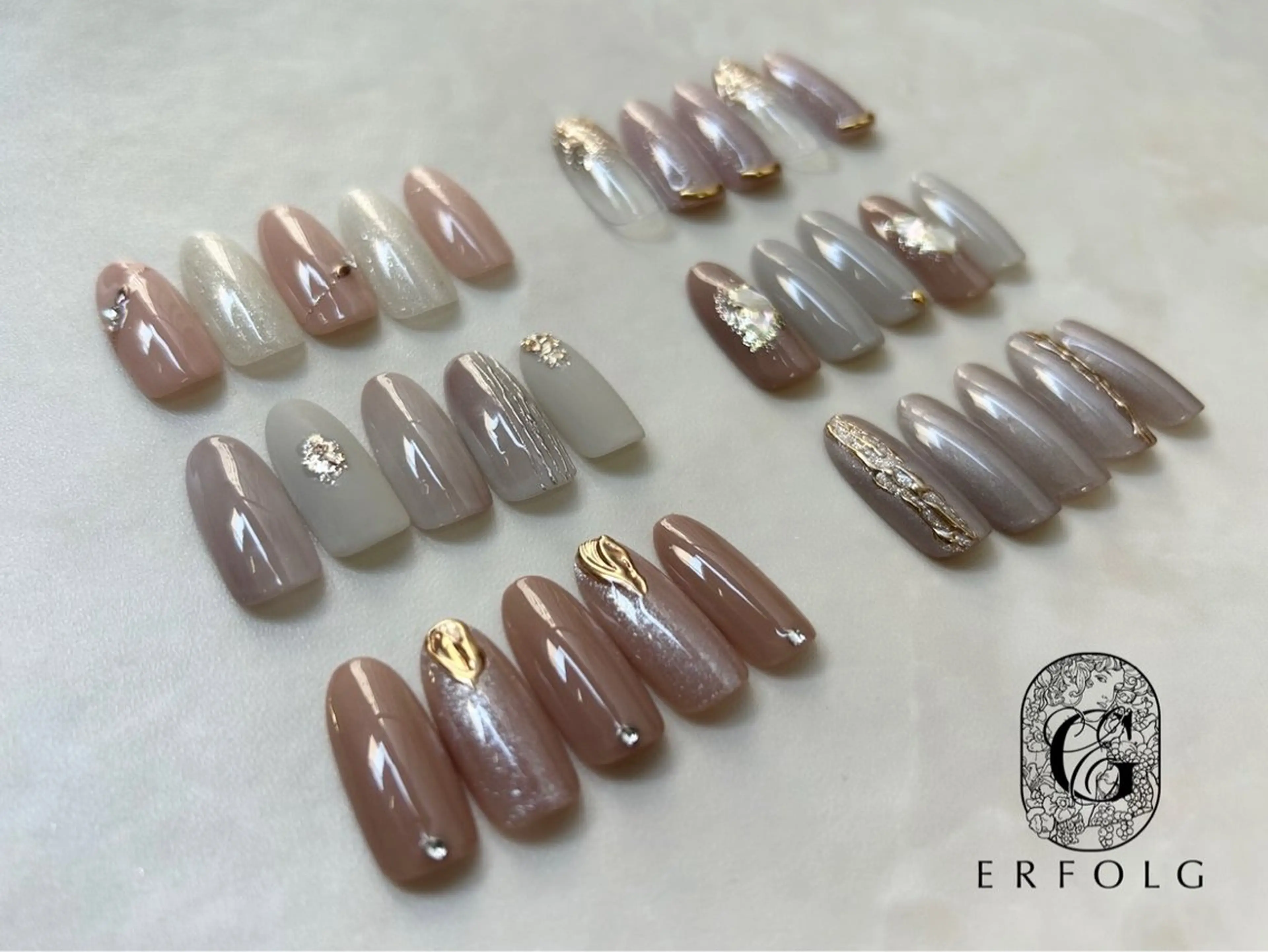 ミディアム ネイル スクールのネイルデザイン