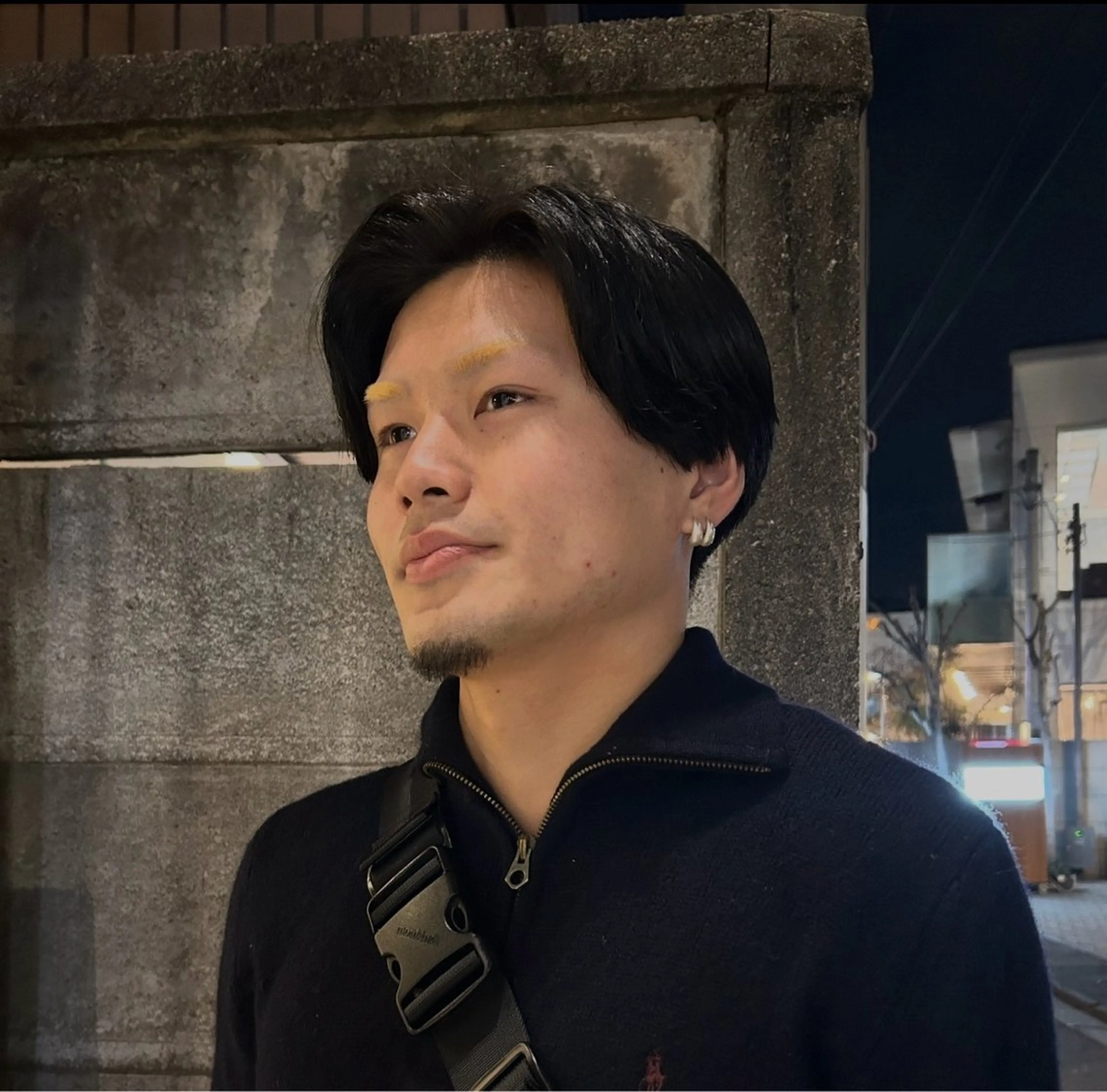 カラー メンズ メンズブリーチ 黒髪 ブリーチ 米谷 優吉のヘアスタイル