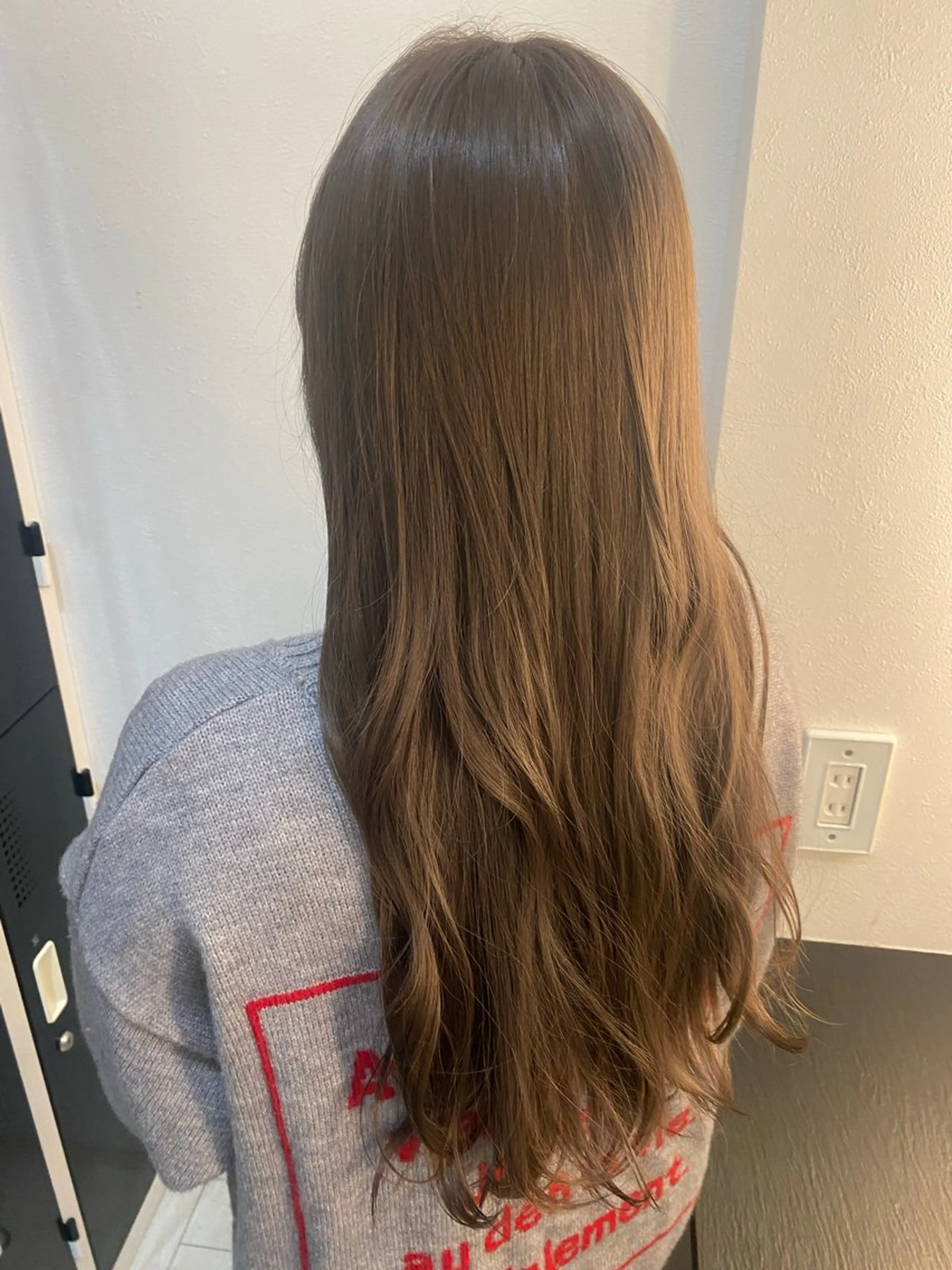 ロング 内田 穂乃香のヘアスタイル