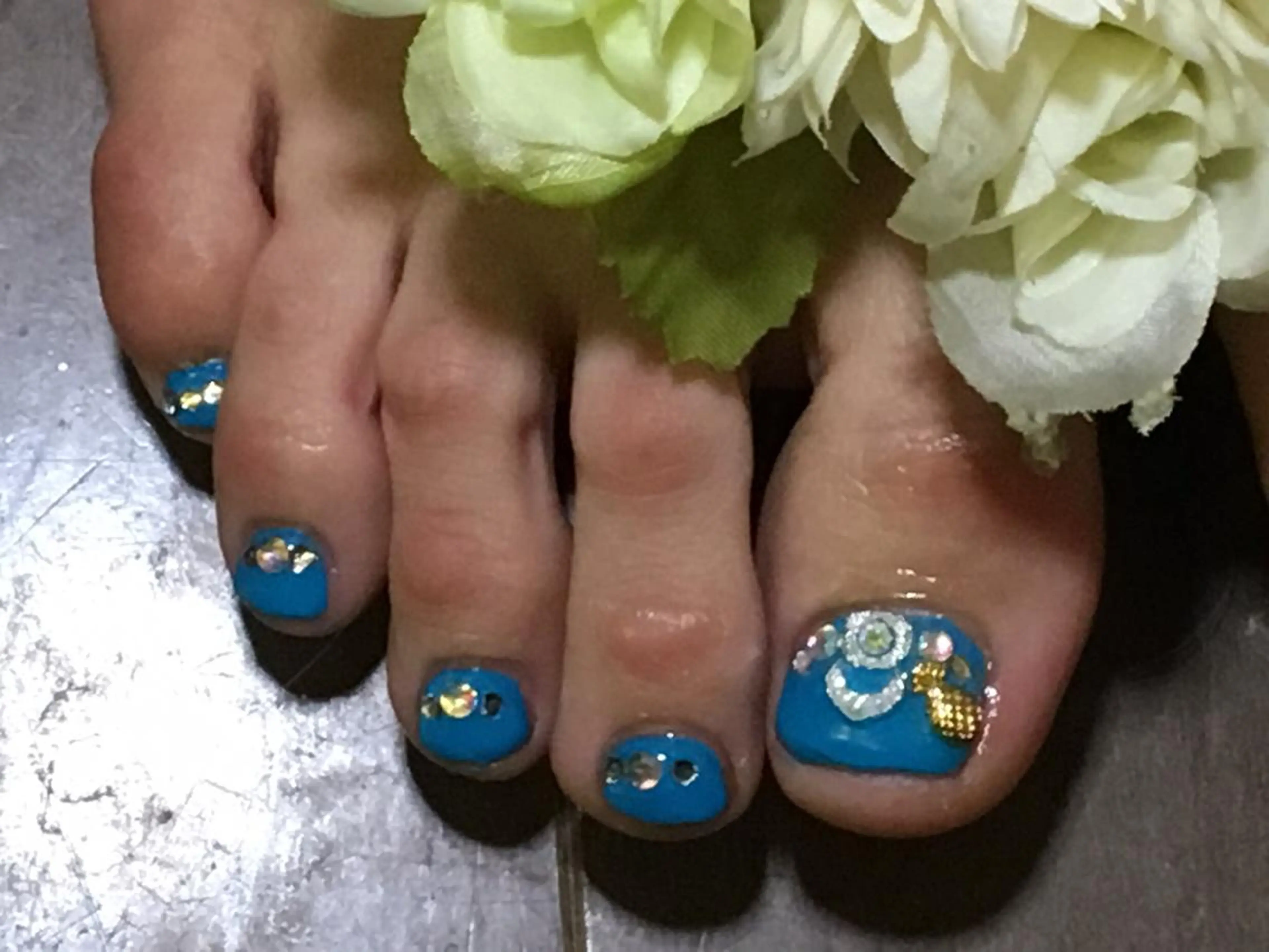 ネイル フットネイル ジェルネイル シンプルネイル ストーンネイル 管 裕子(日本人)のネイルデザイン