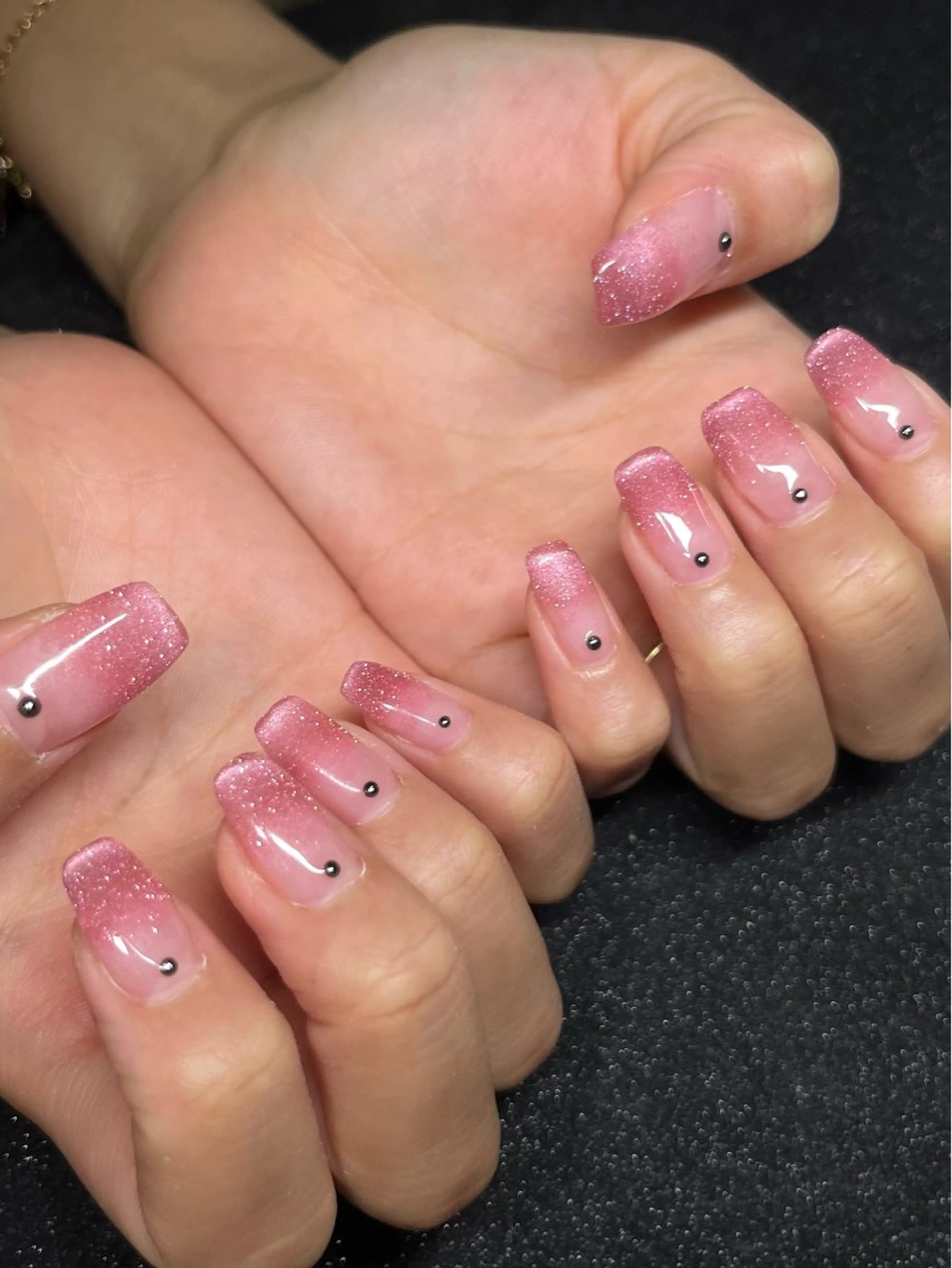 ネイル フラッシュネイル グラデーション マグネットネイル Chika .のネイルデザイン