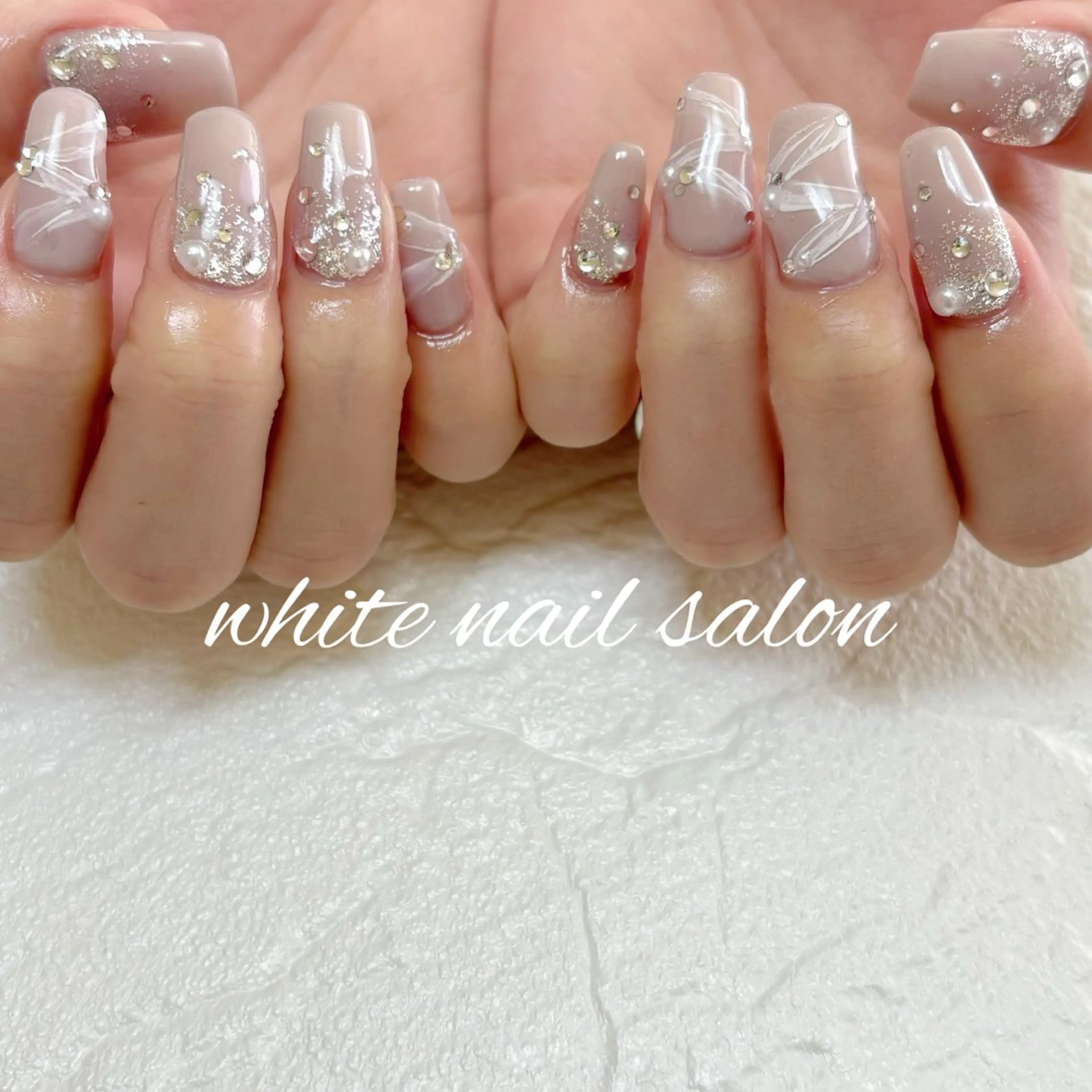 ネイル 持ち込み ハンドネイル white nail salonのネイルデザイン