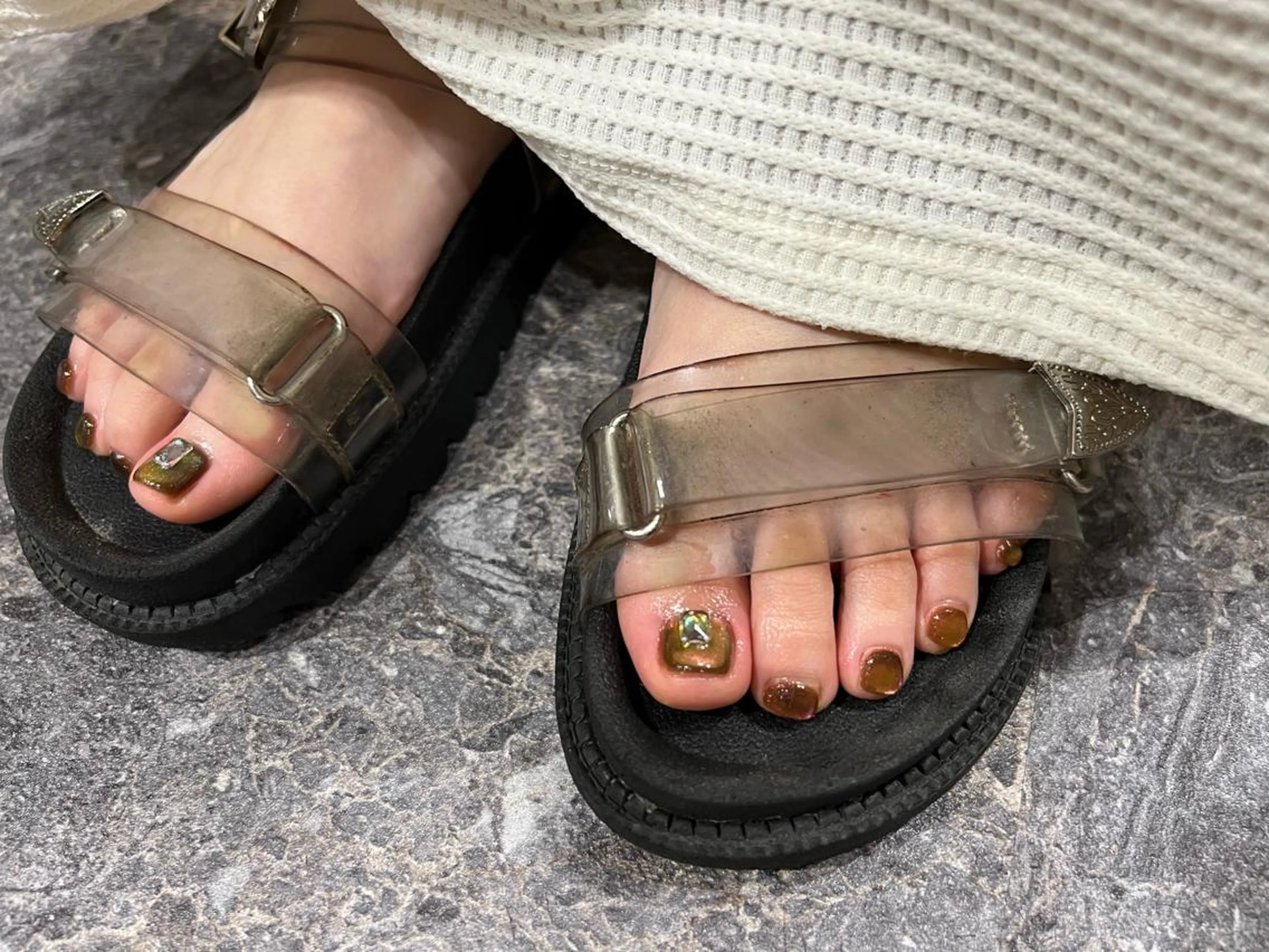 ネイル フットネイル フットネイル ヘアメイクネイリスト 💄💅hidemiのヘアスタイル