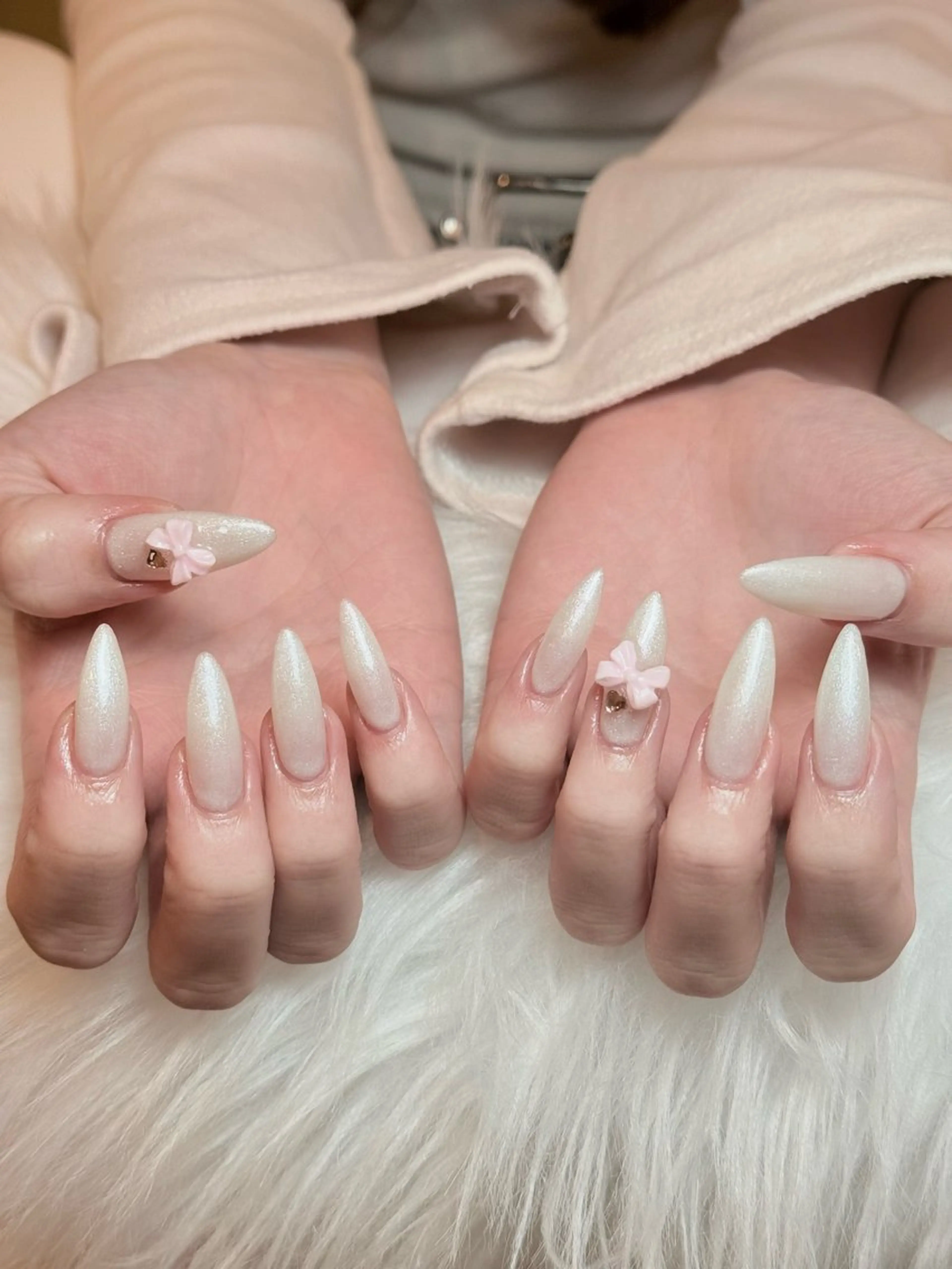 ネイル チークネイル ドット フレンチネイル グラデーション ハート ハンドネイル ハンドケア Nihonthy Nail 新宿のネイルデザイン