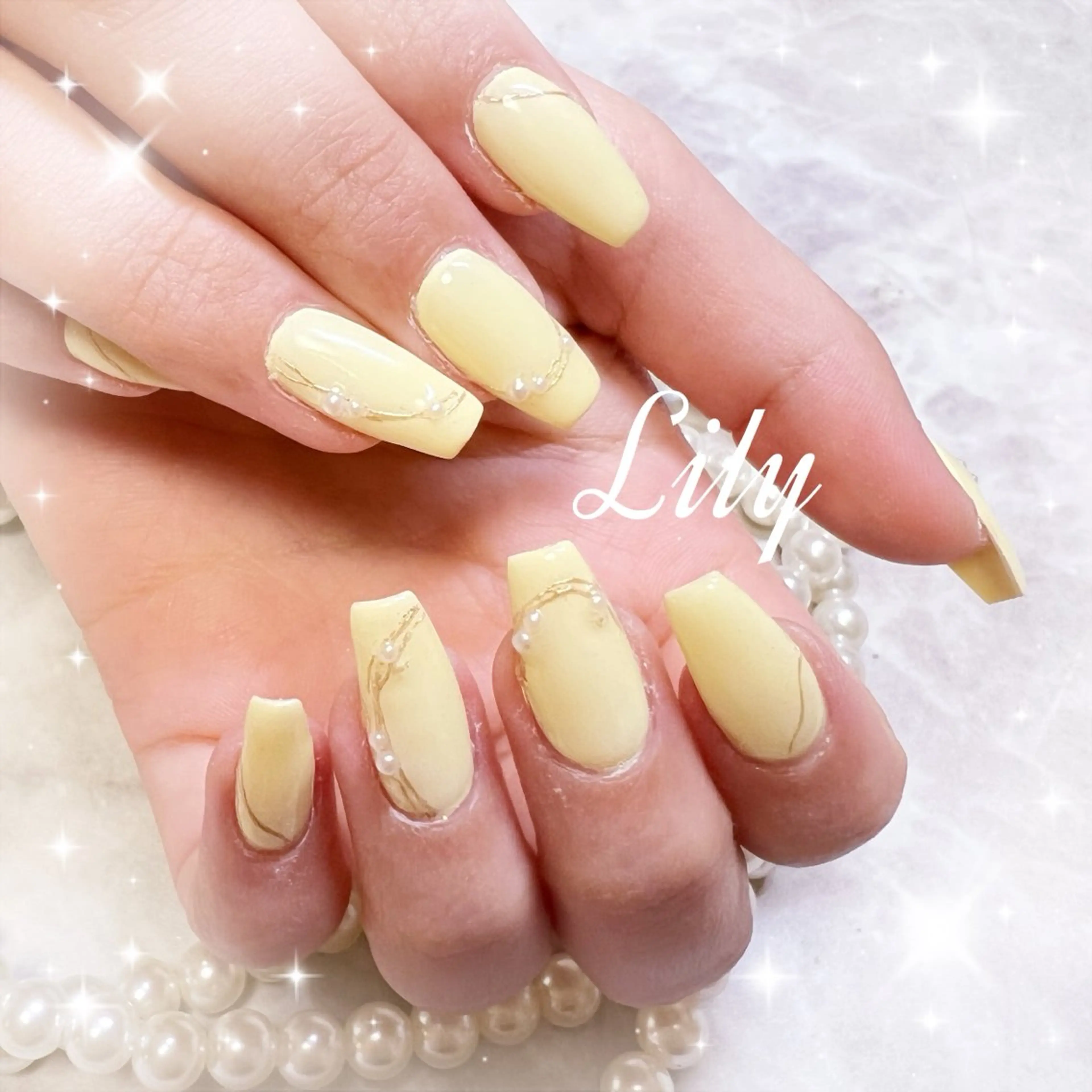 ネイル ハンドネイル Lily*nail 🌻Mii🌻のネイルデザイン