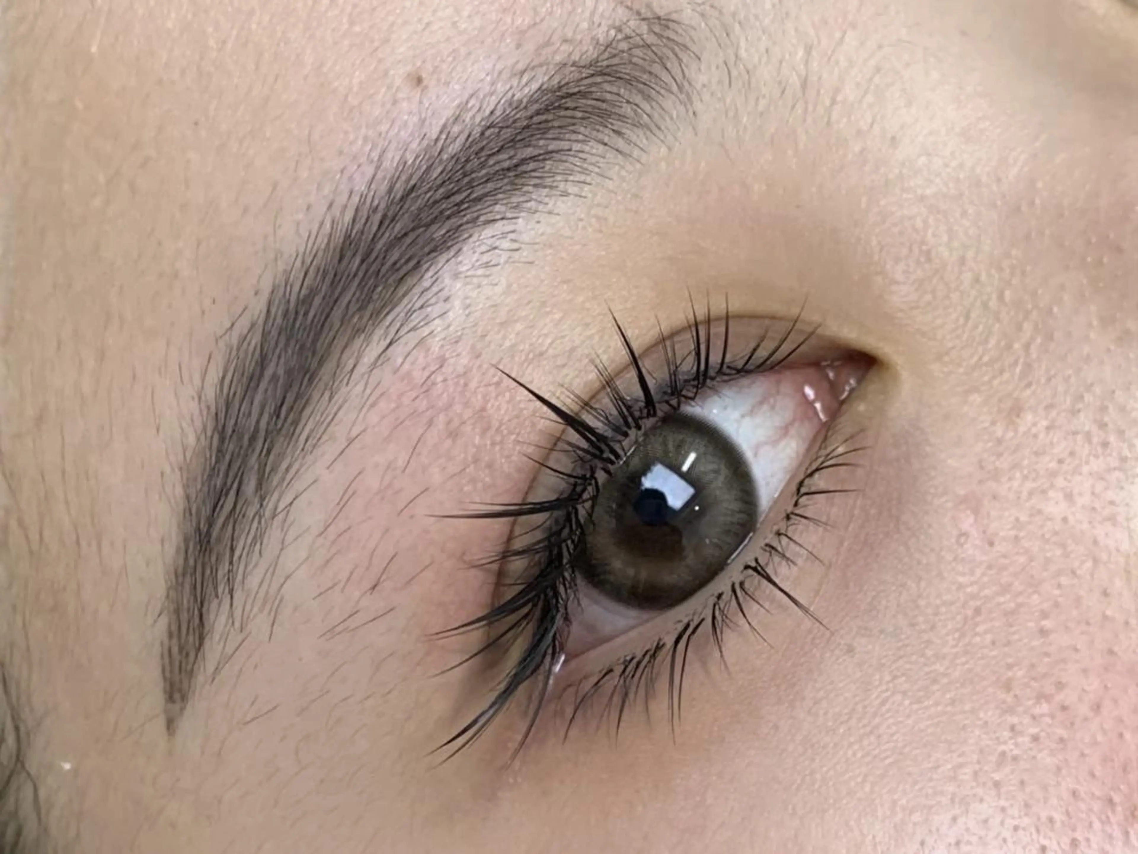 マツエク・マツパ 束感まつ毛 カラーマツエク フラットラッシュ パリジェンヌラッシュリフト まつげパーマ マツエク 竹田 あきのマツエク・マツパデザイン